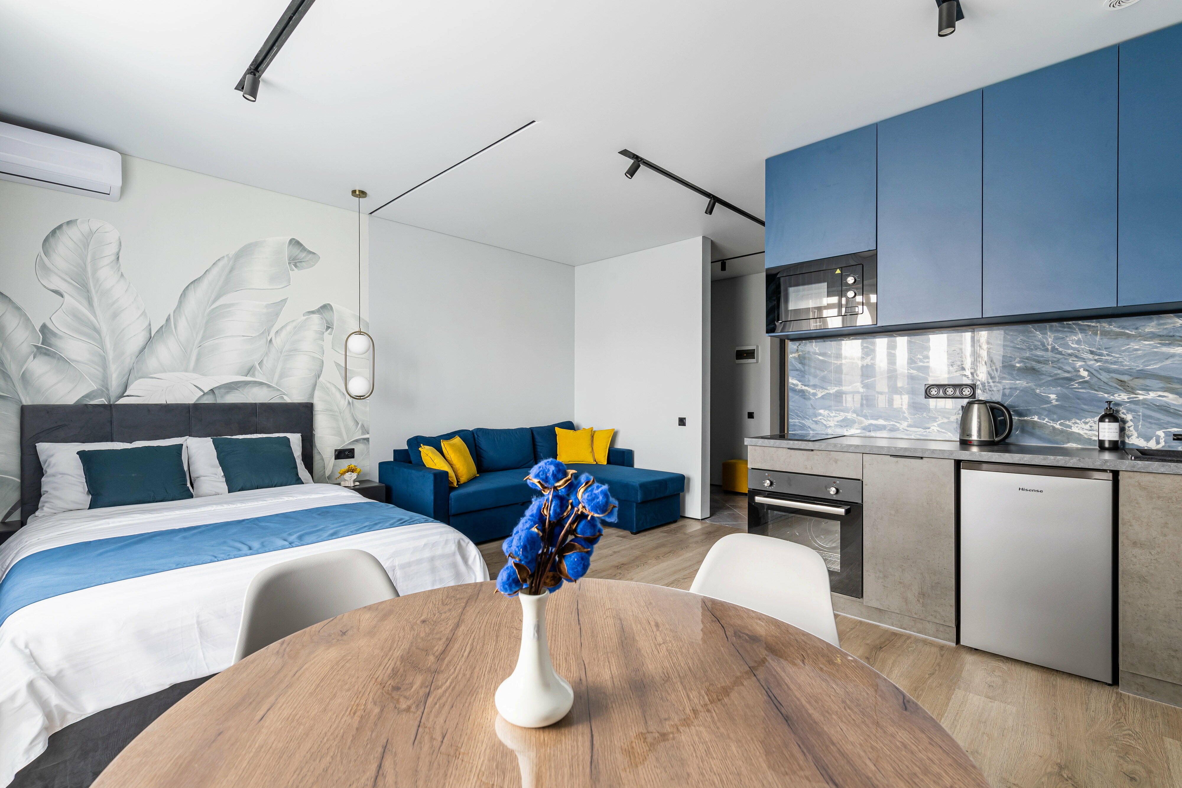 Номер-студия с гидромассажной ванной