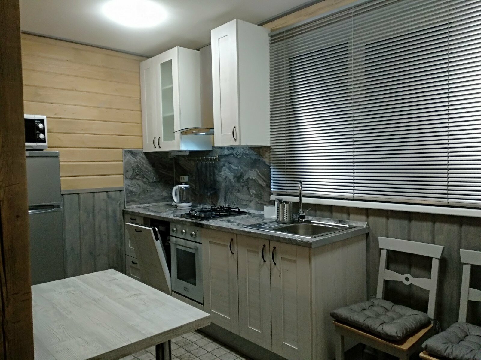 Двухуровневый четырехместный номер