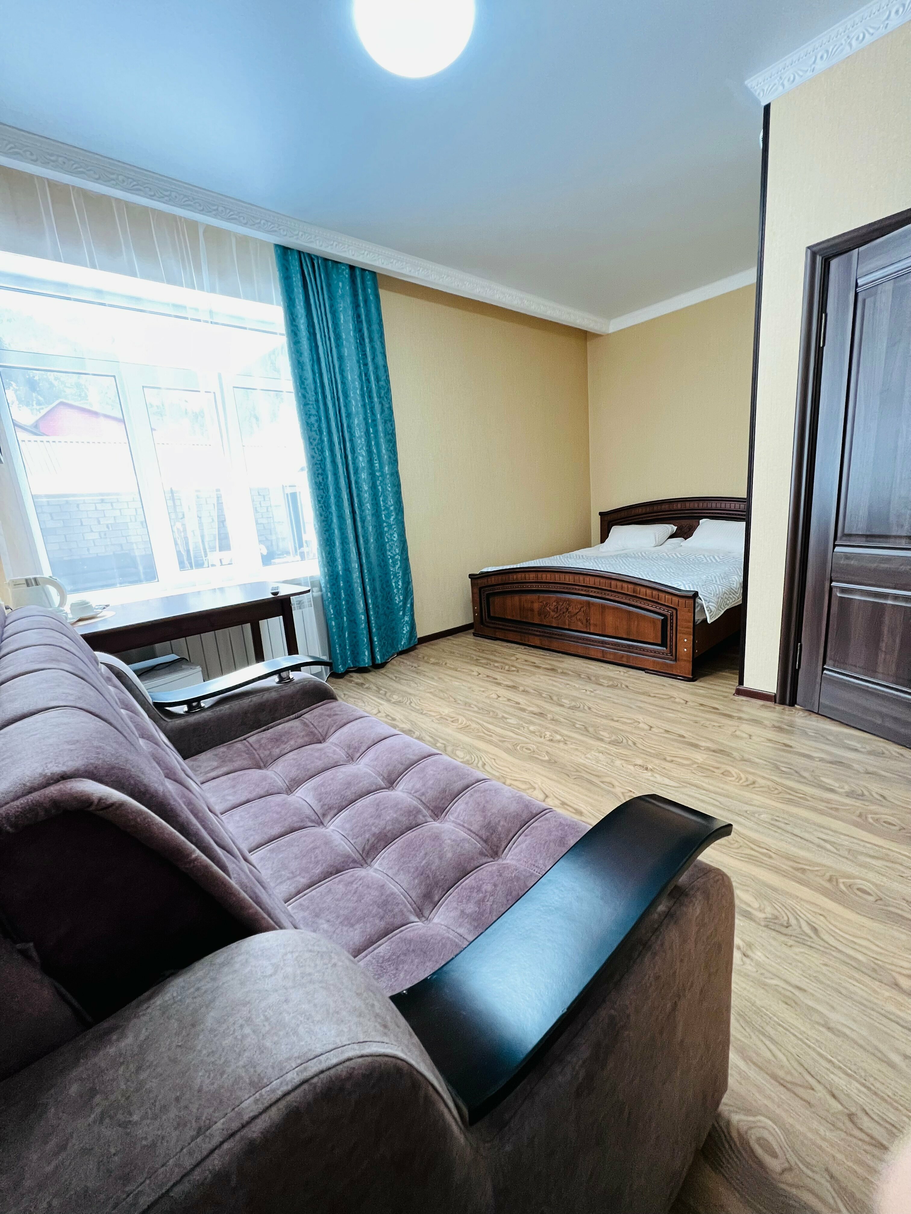 Семейный номер с видом на горы