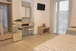 Четырехместный номер в Hotel ABC