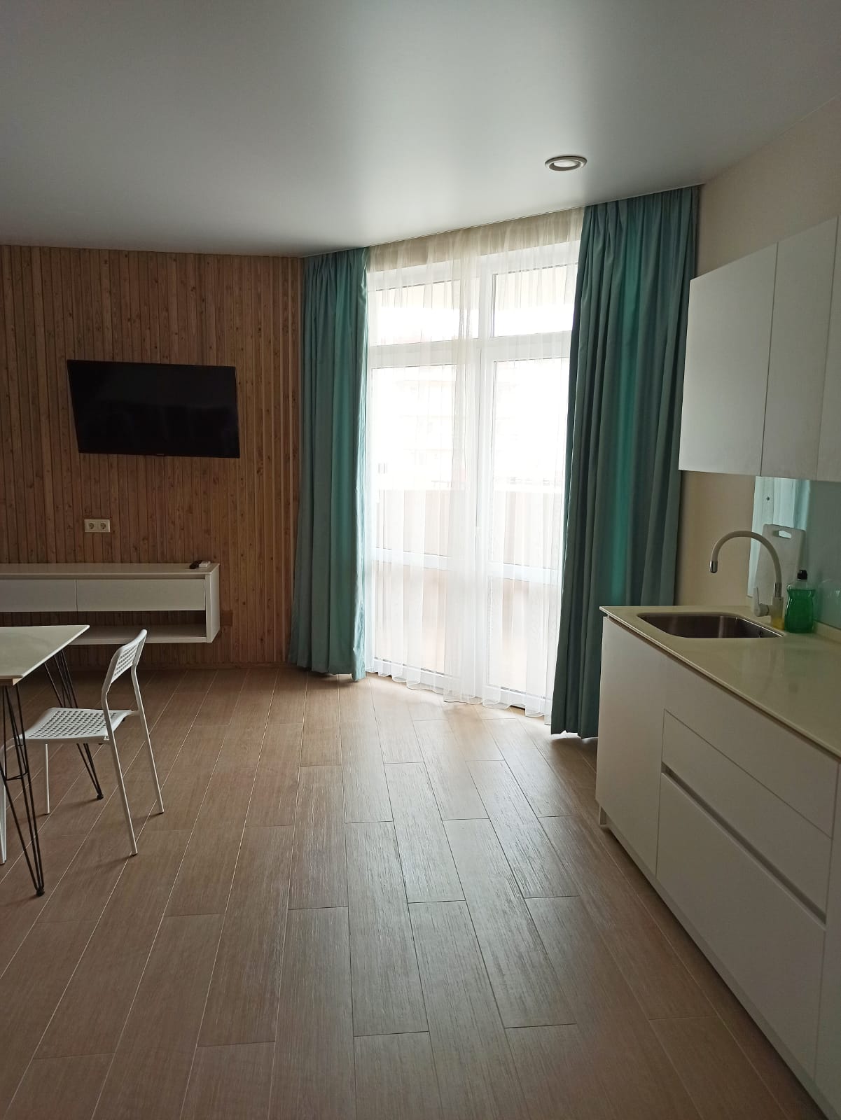 Семейный номер с балконом