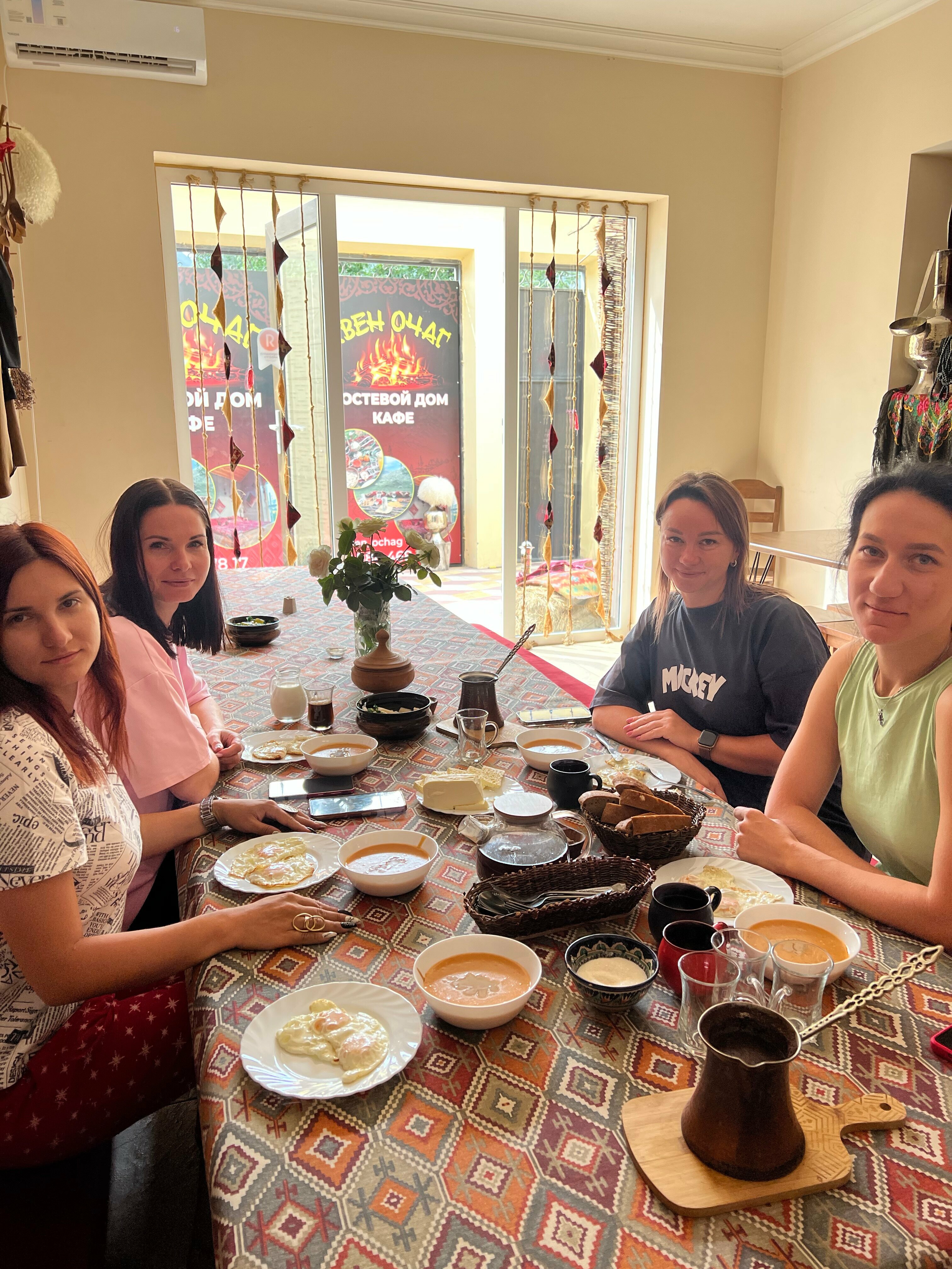 Двухместный номер с 1 кроватью или 2 отдельными кроватями, вид на горы