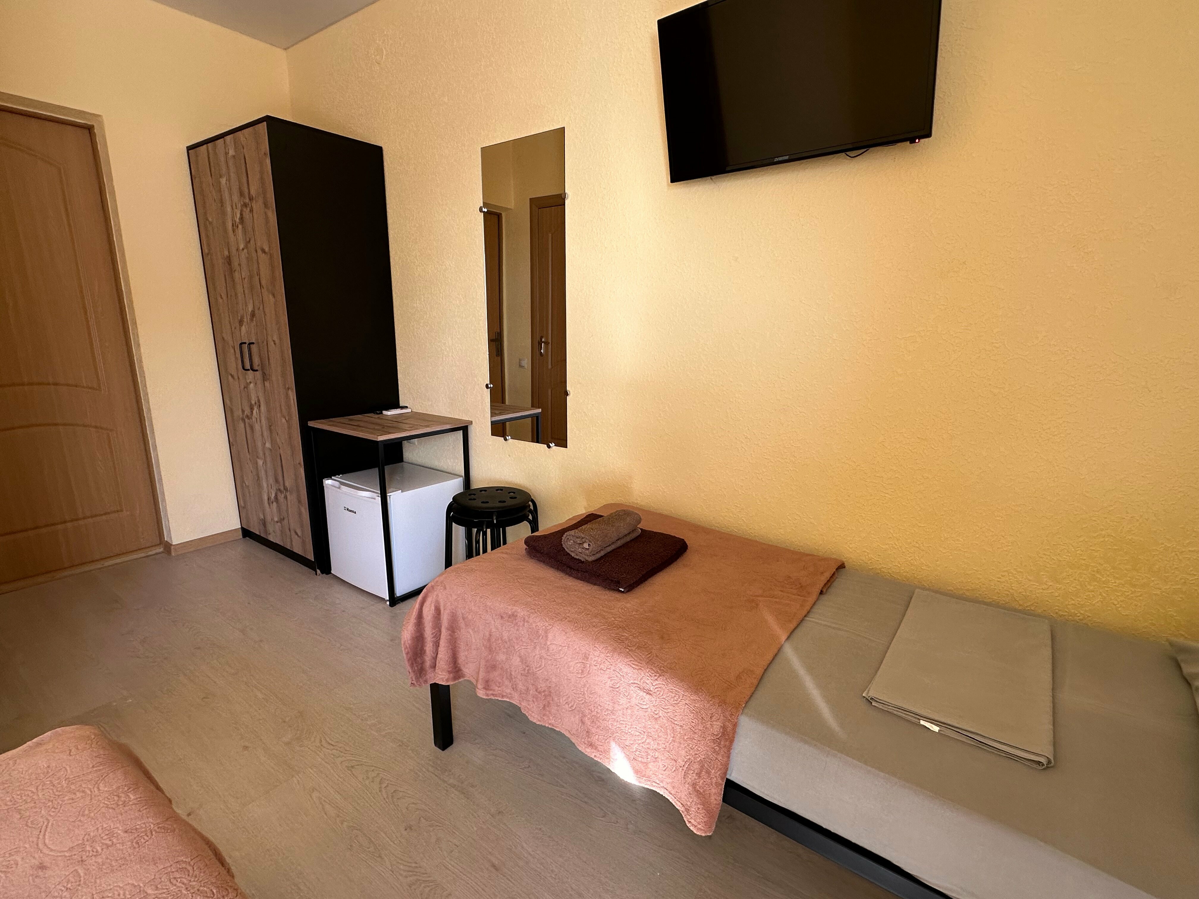 Трехместный номер с балконом