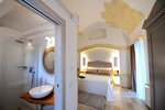 Улучшенный двухместный номер с 1 двуспальной кроватью в Отель Coppe di Murgia Resort