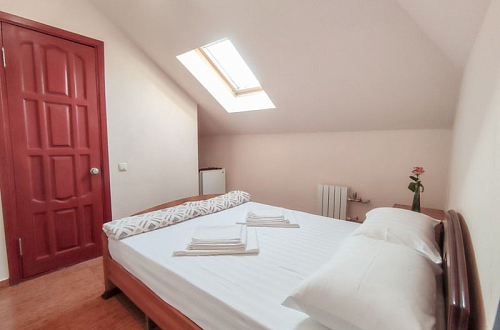 Небольшой двухместный номер с 1 кроватью