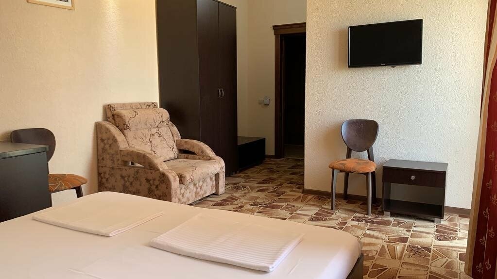 Стандартный трехместный номер