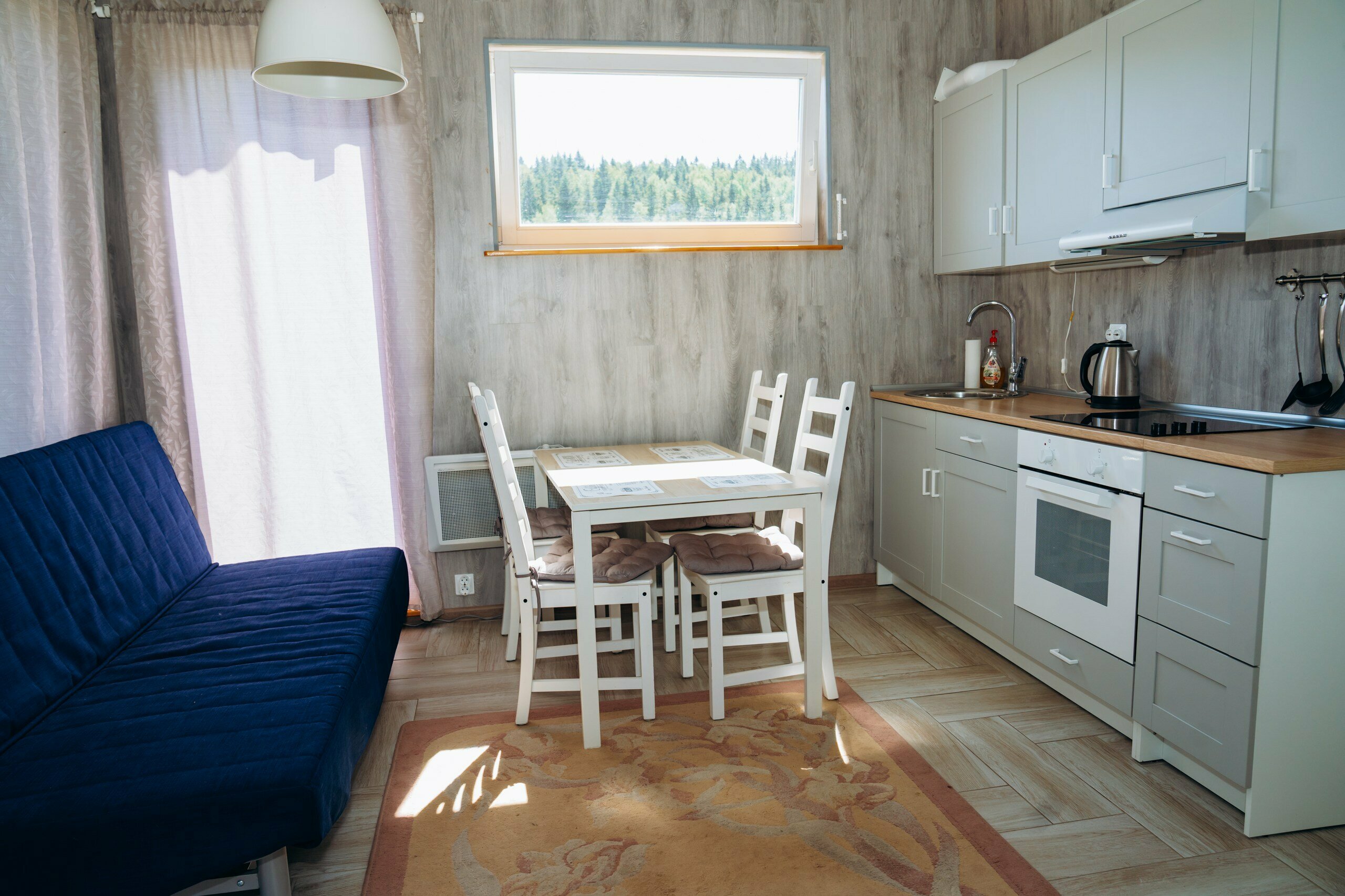 Коттедж с видом на лес