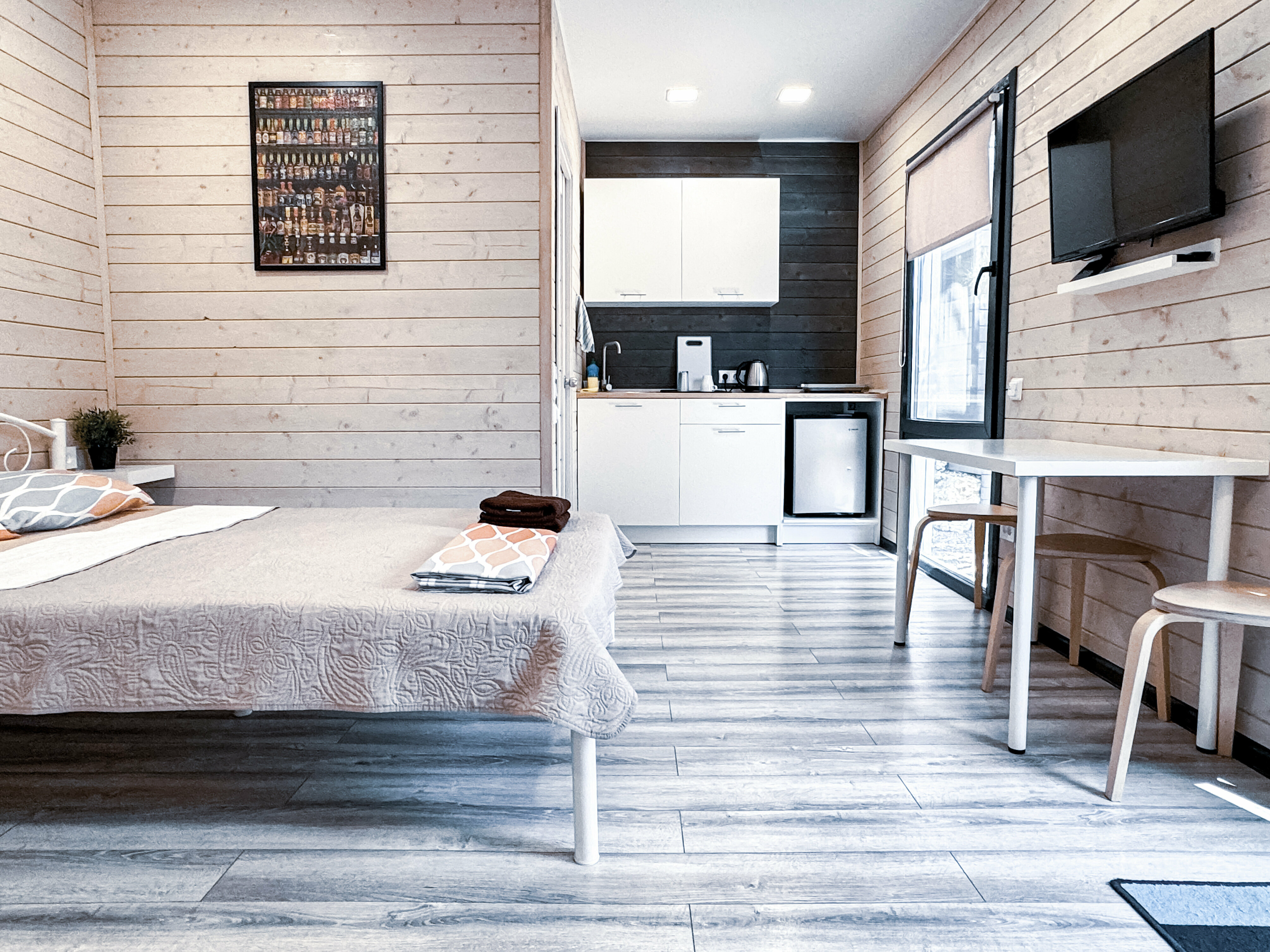 Трехместный номер «Комфорт» с душем