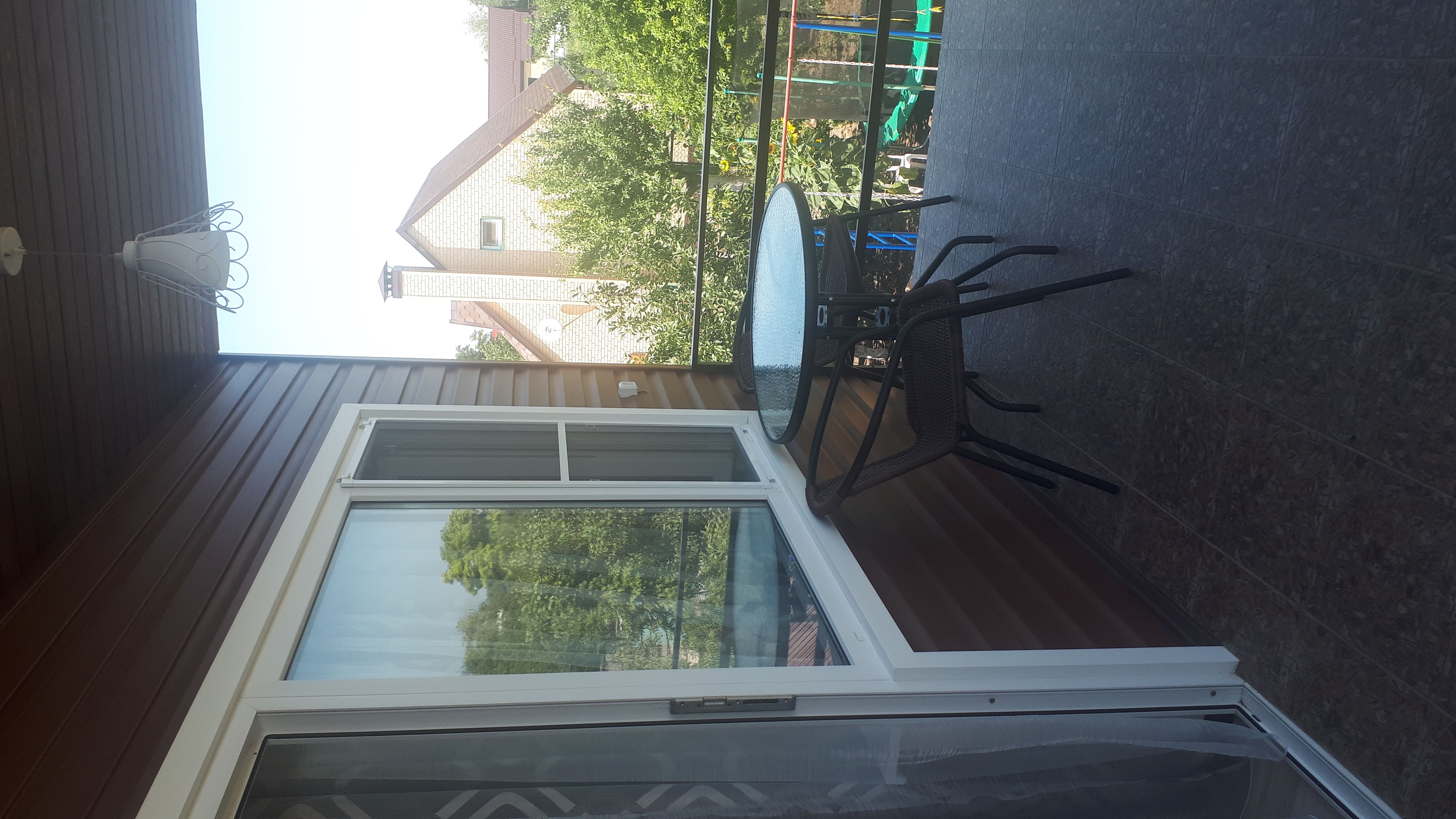 Трехместный номер с балконом