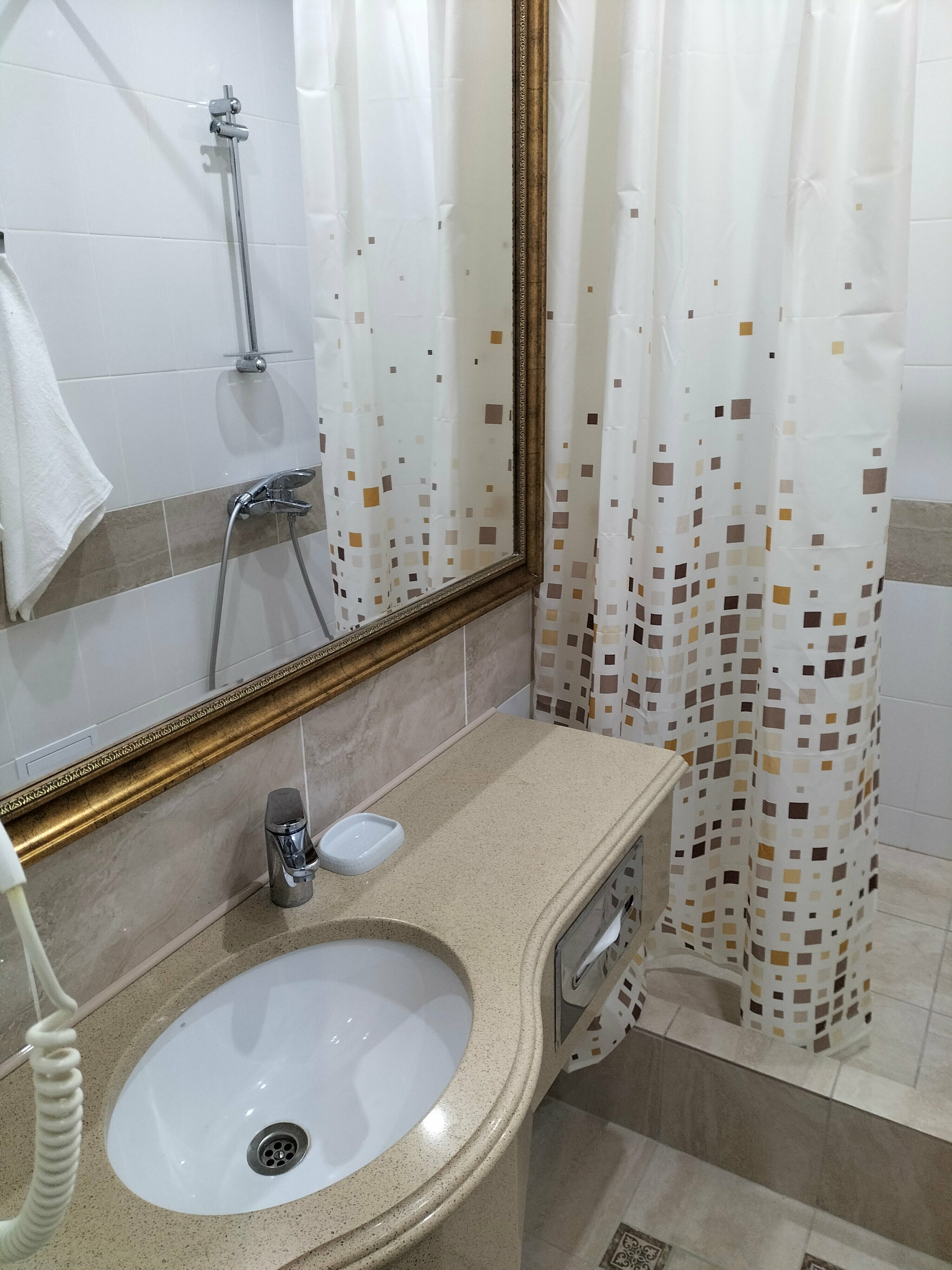 Улучшенный номер с кроватью размера «king-size»