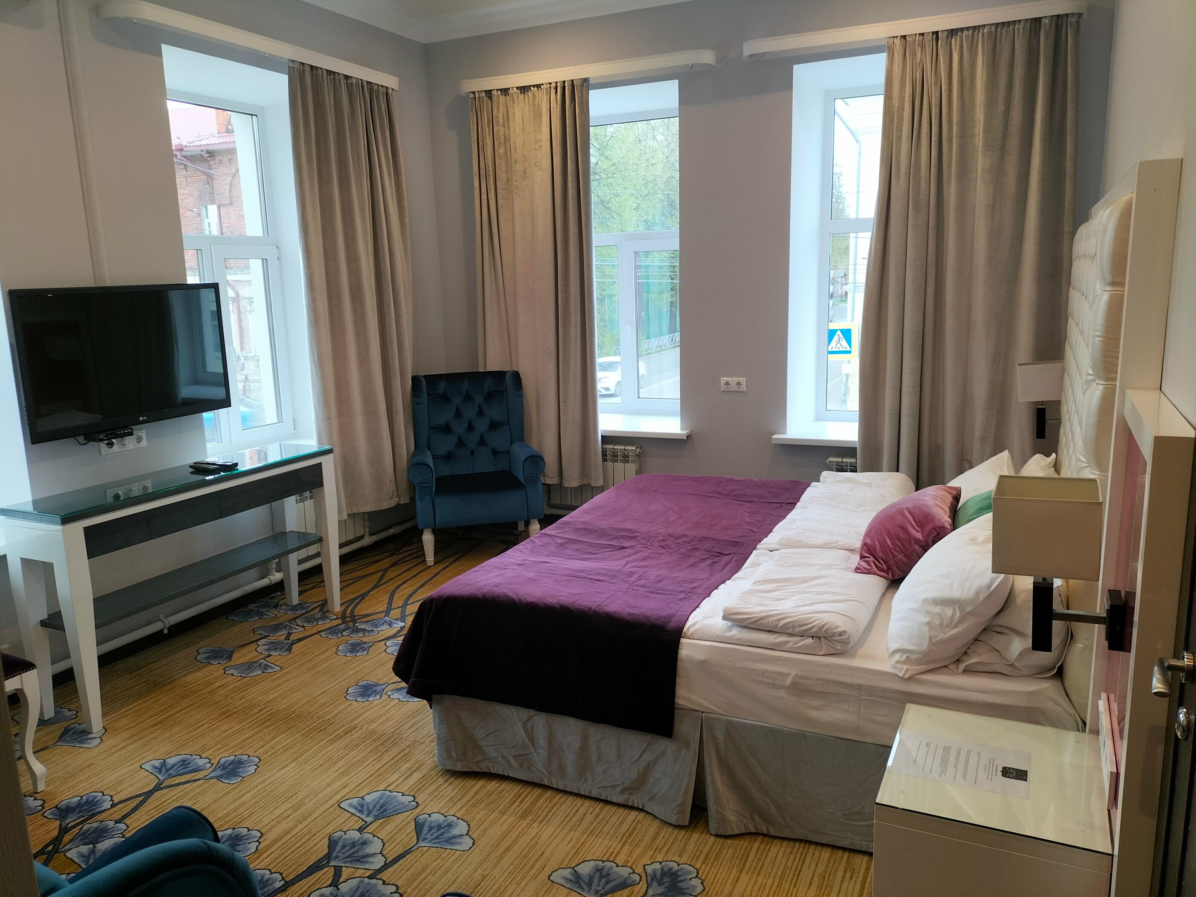 Улучшенный номер с кроватью размера «king-size»