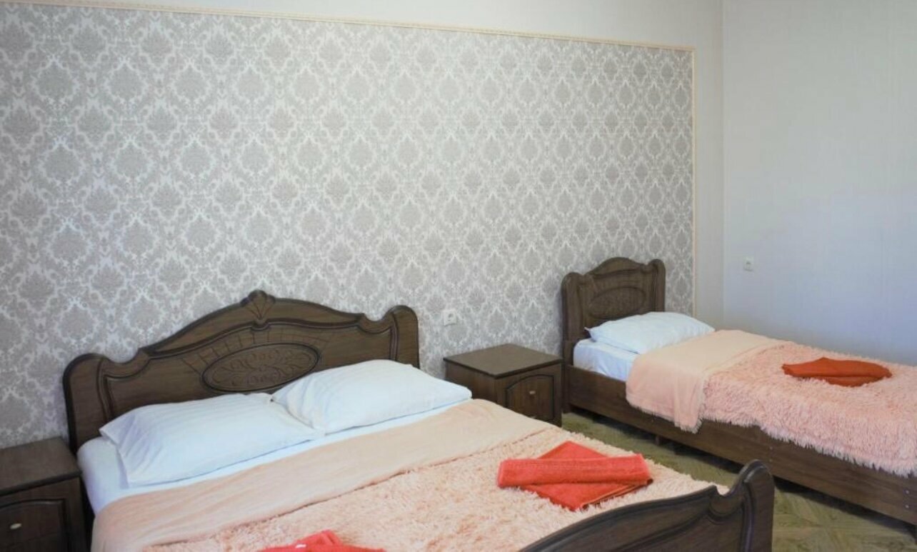 Улучшенный трехместный номер