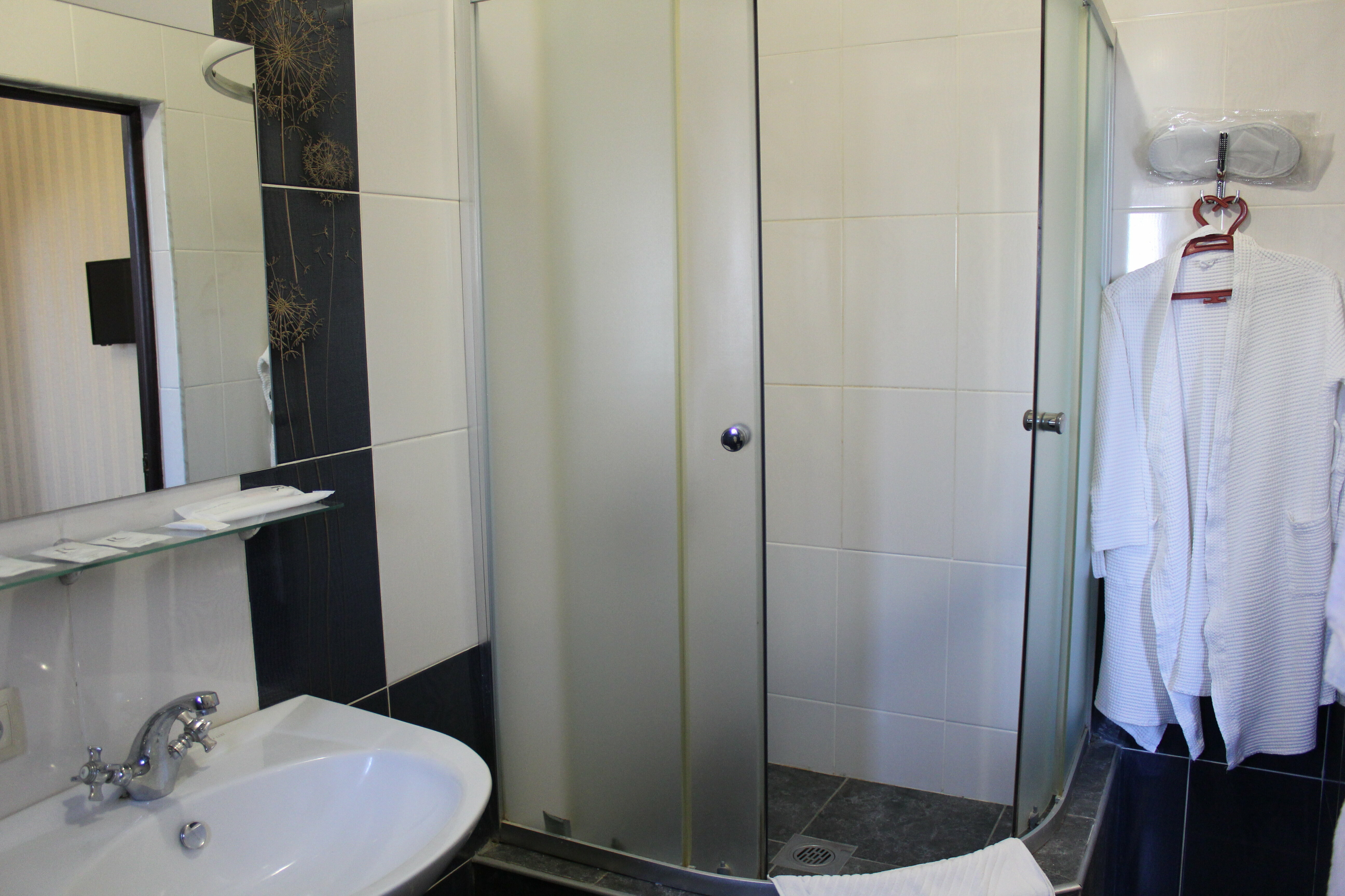 Большой двухместный номер с 1 кроватью