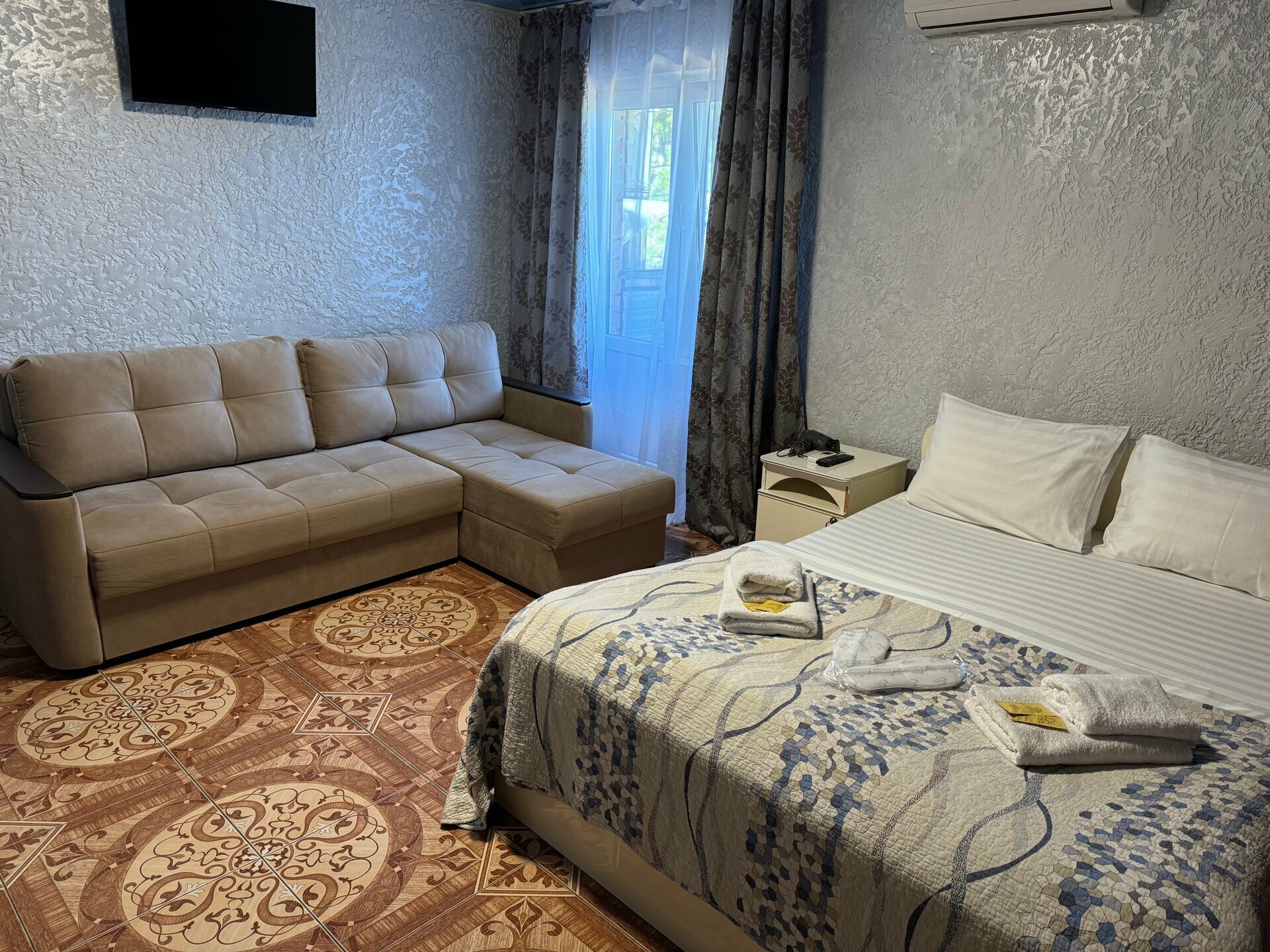 Номер-студия с балконoм