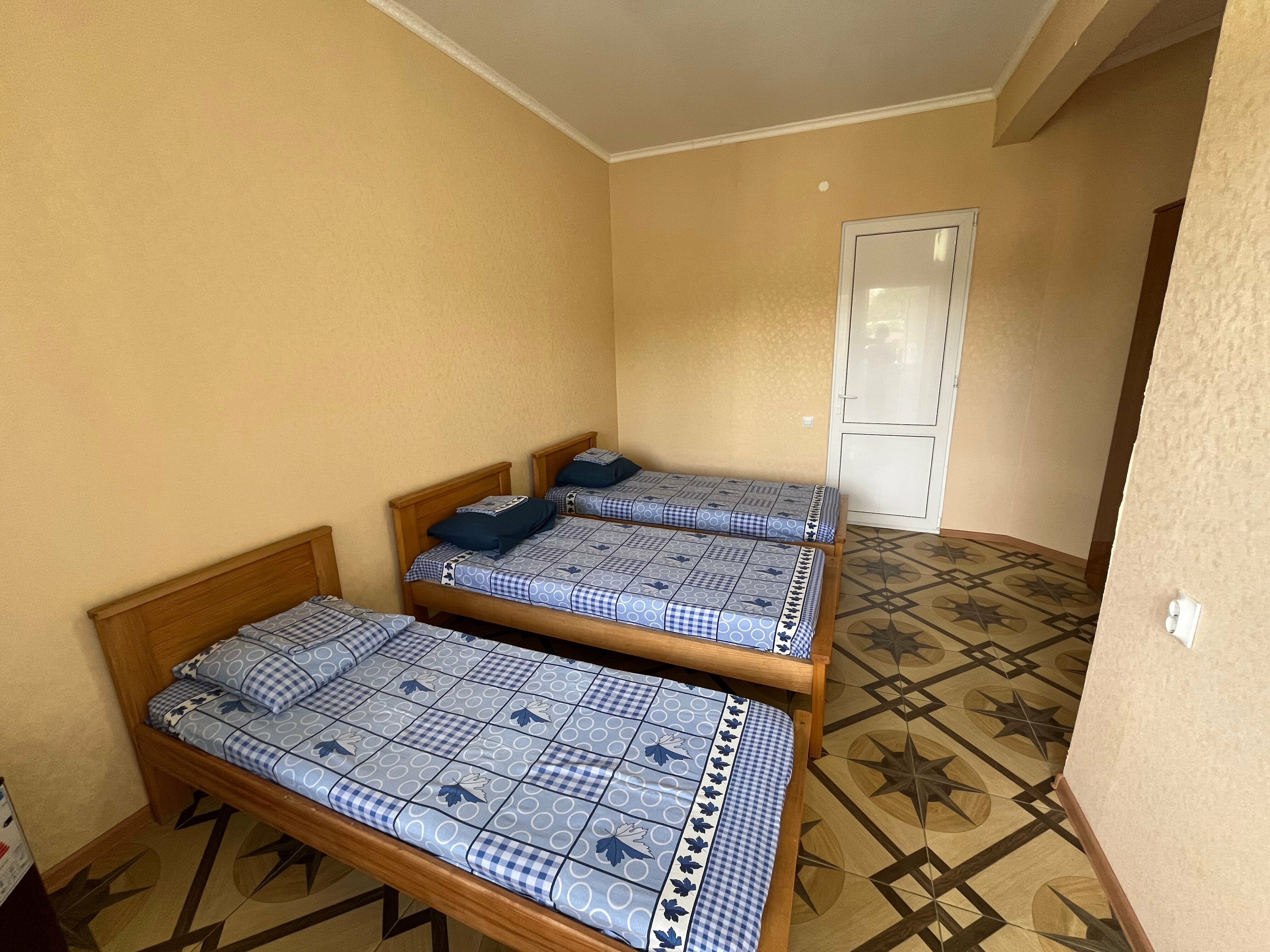 Стандартный трехместный номер