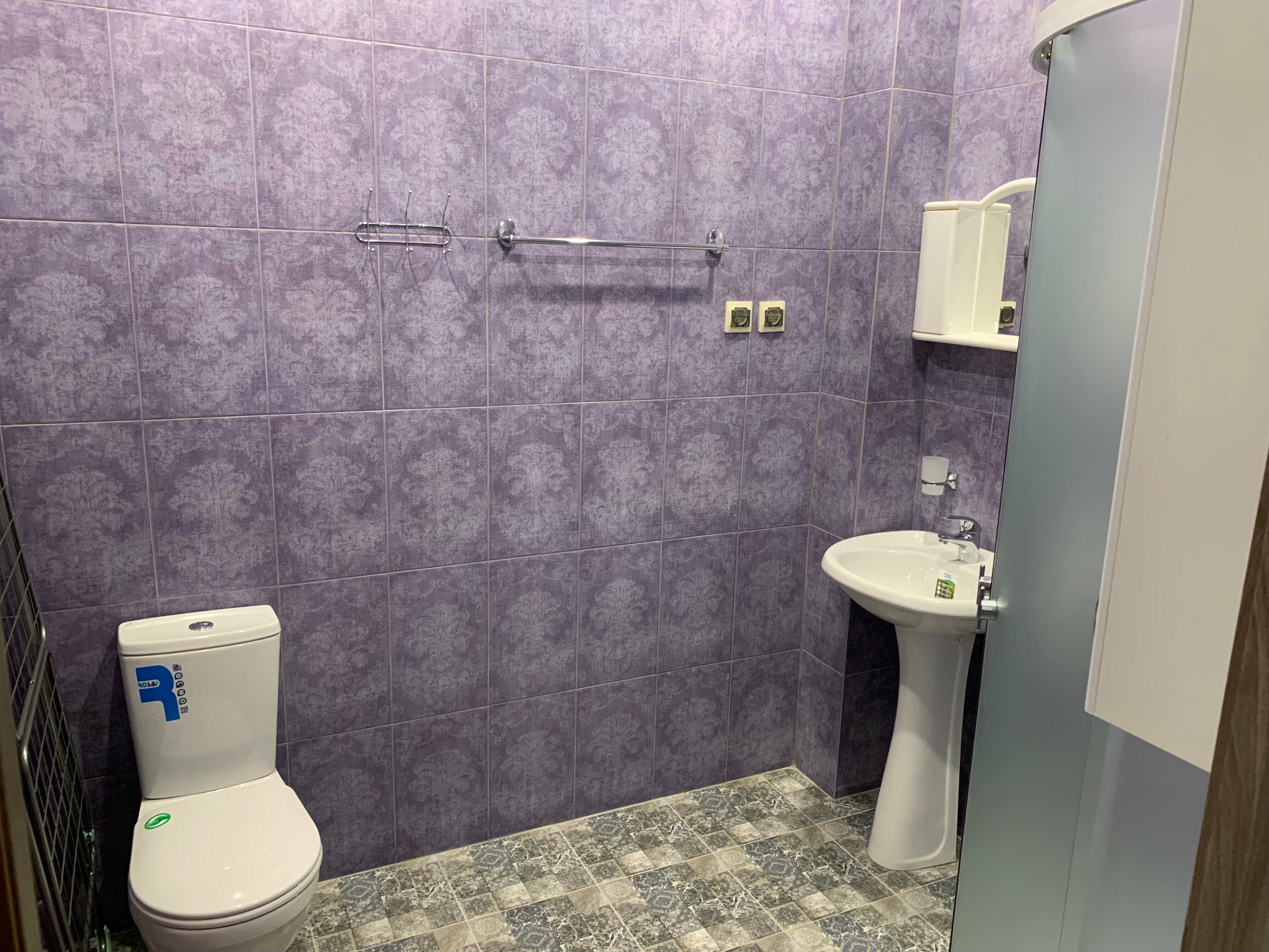 Трехместный номер с основными удобствами