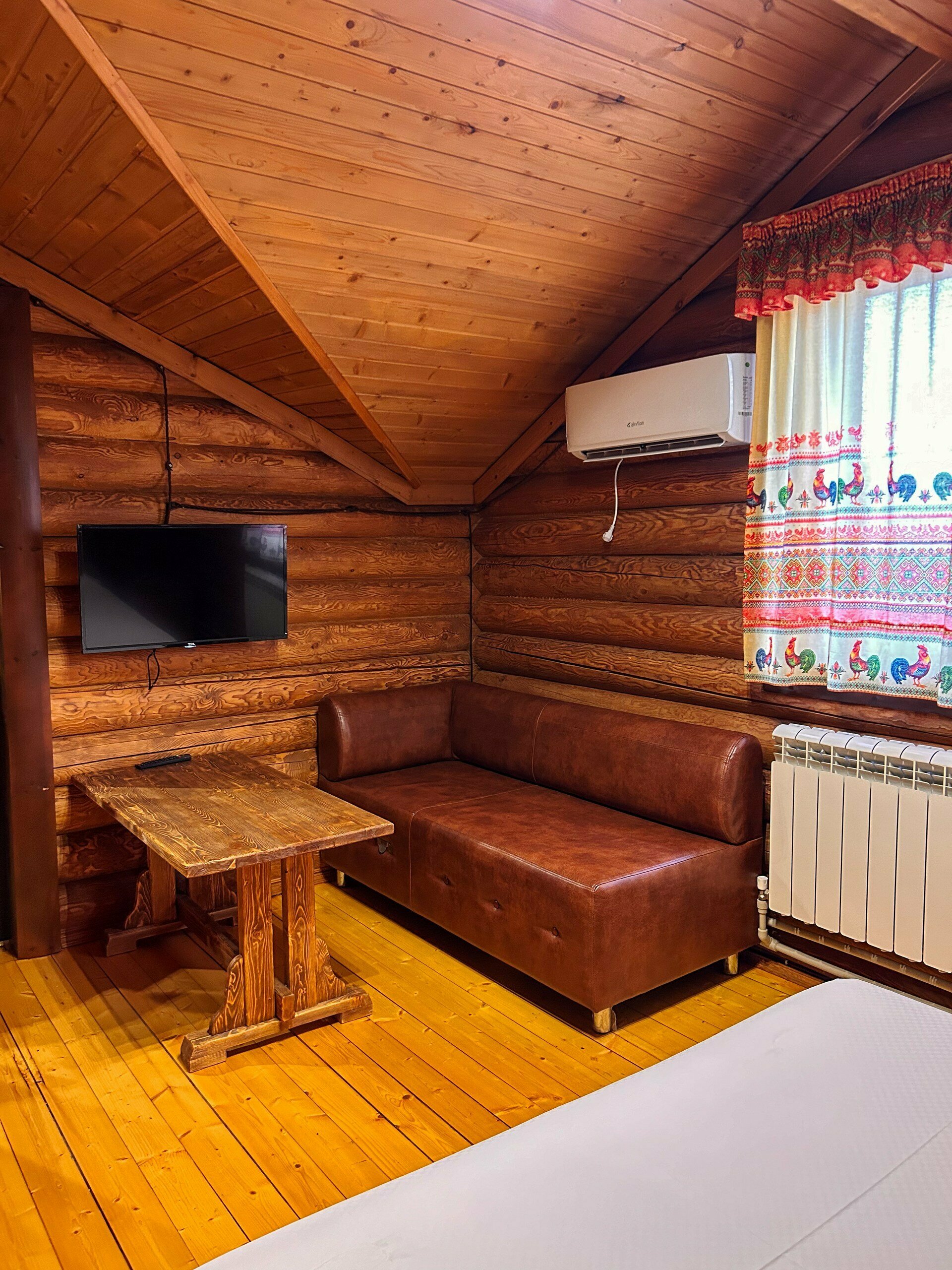 Коттедж с собственным бассейном