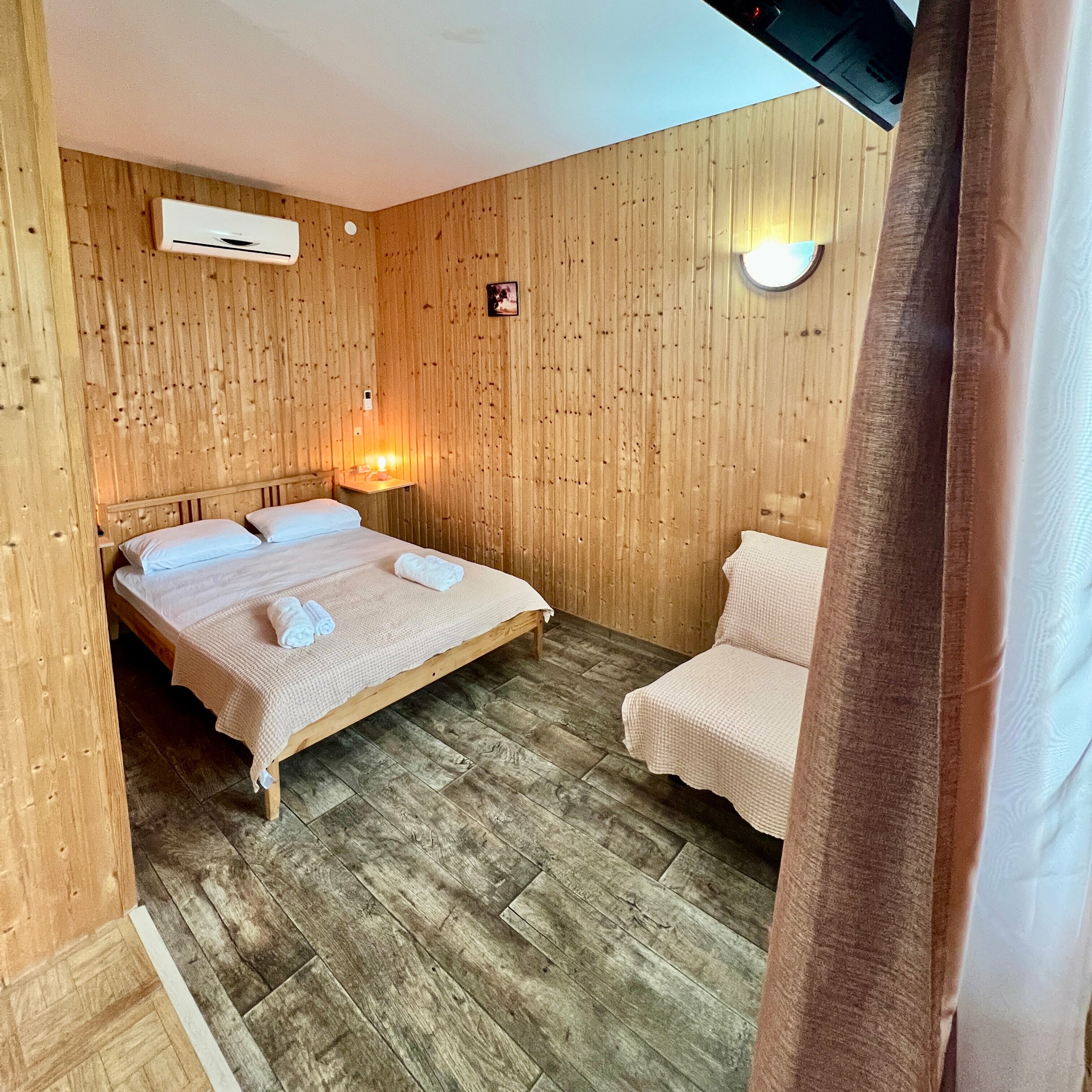 Двухместный номер с общим балконом