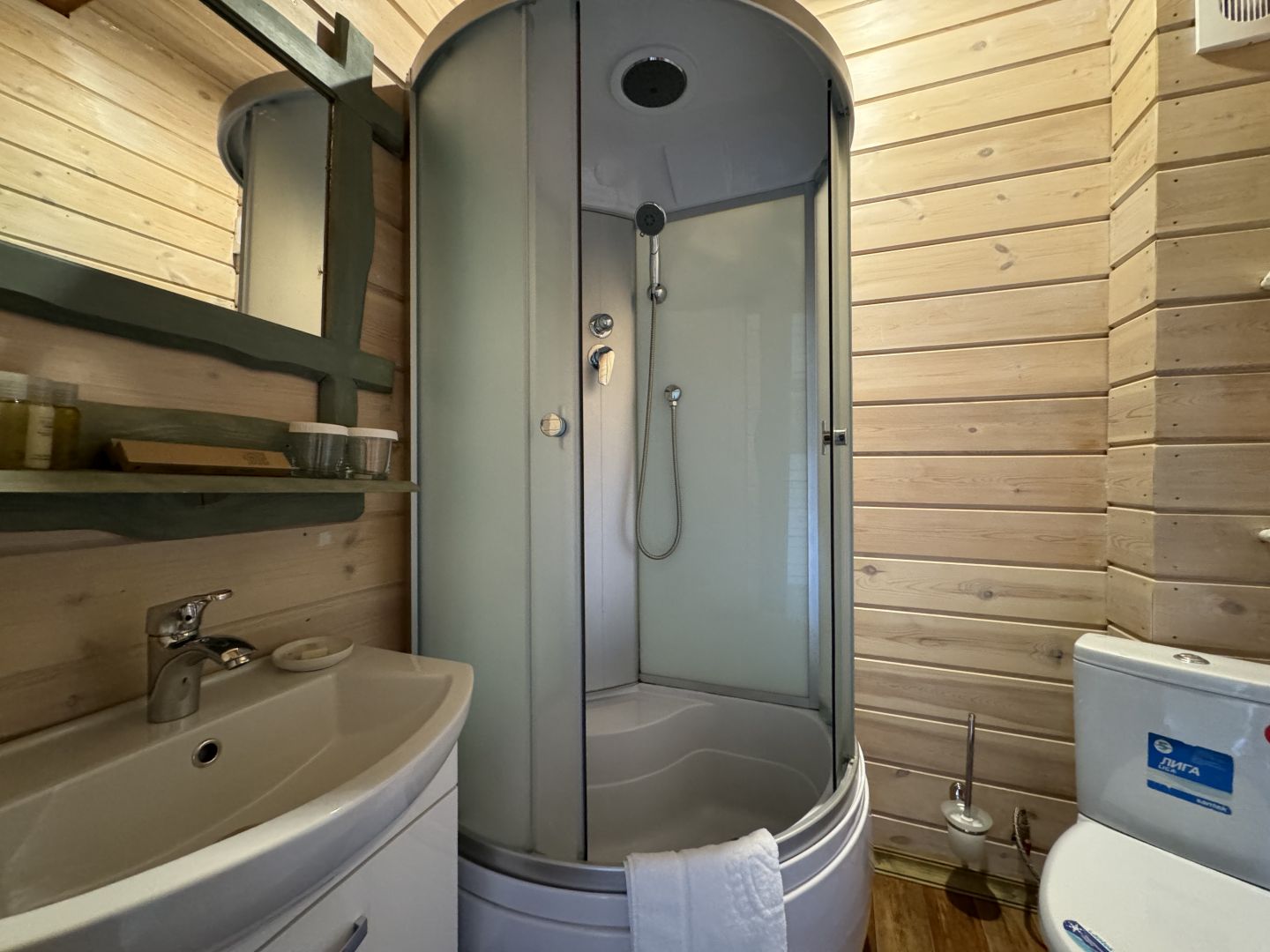 Большой двухместный номер с 1 кроватью