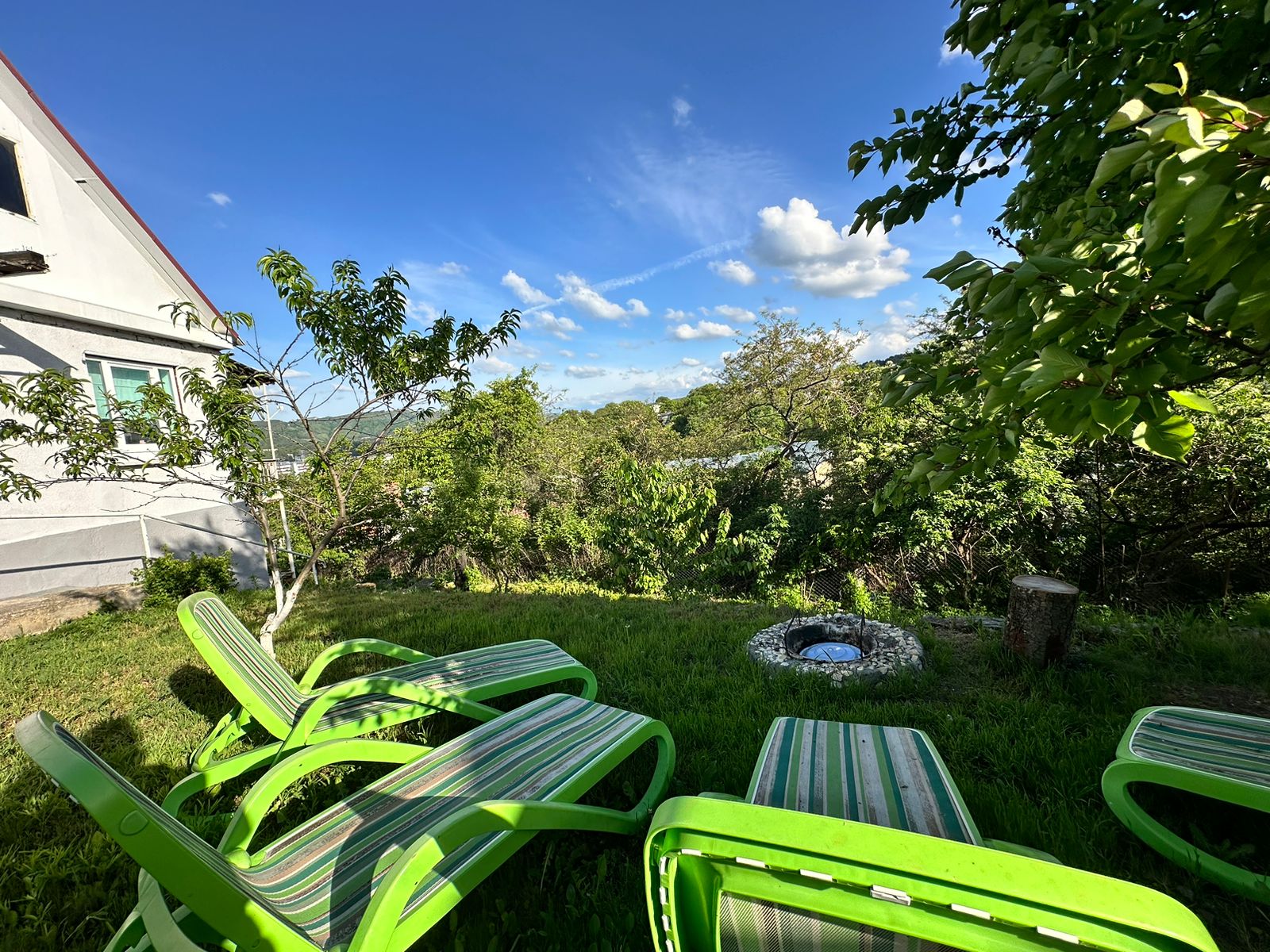 Семейный номер с видом на горы