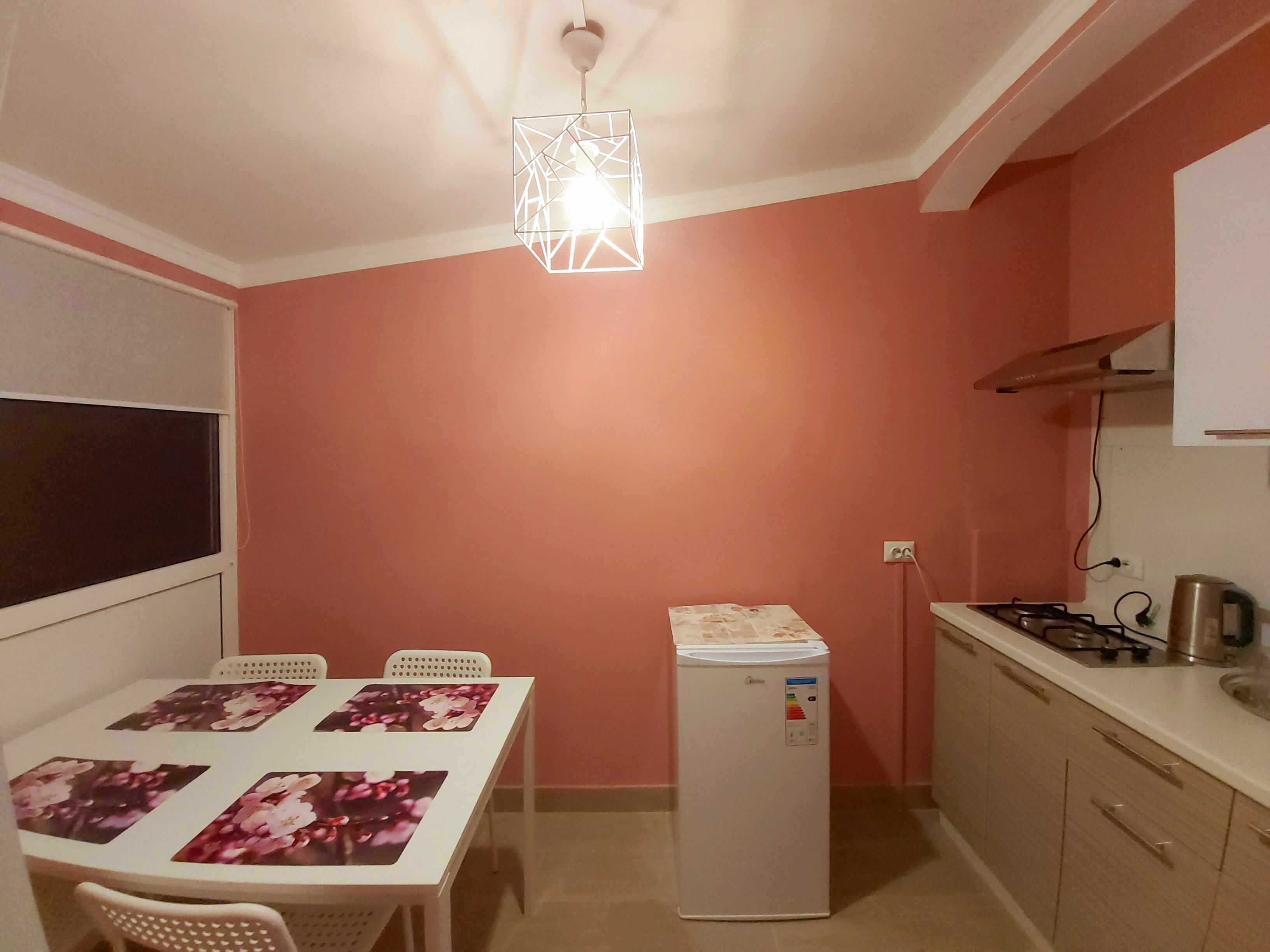 Четырехместный однокомнатный с отдельной кухней, балконом и прямым видом на море