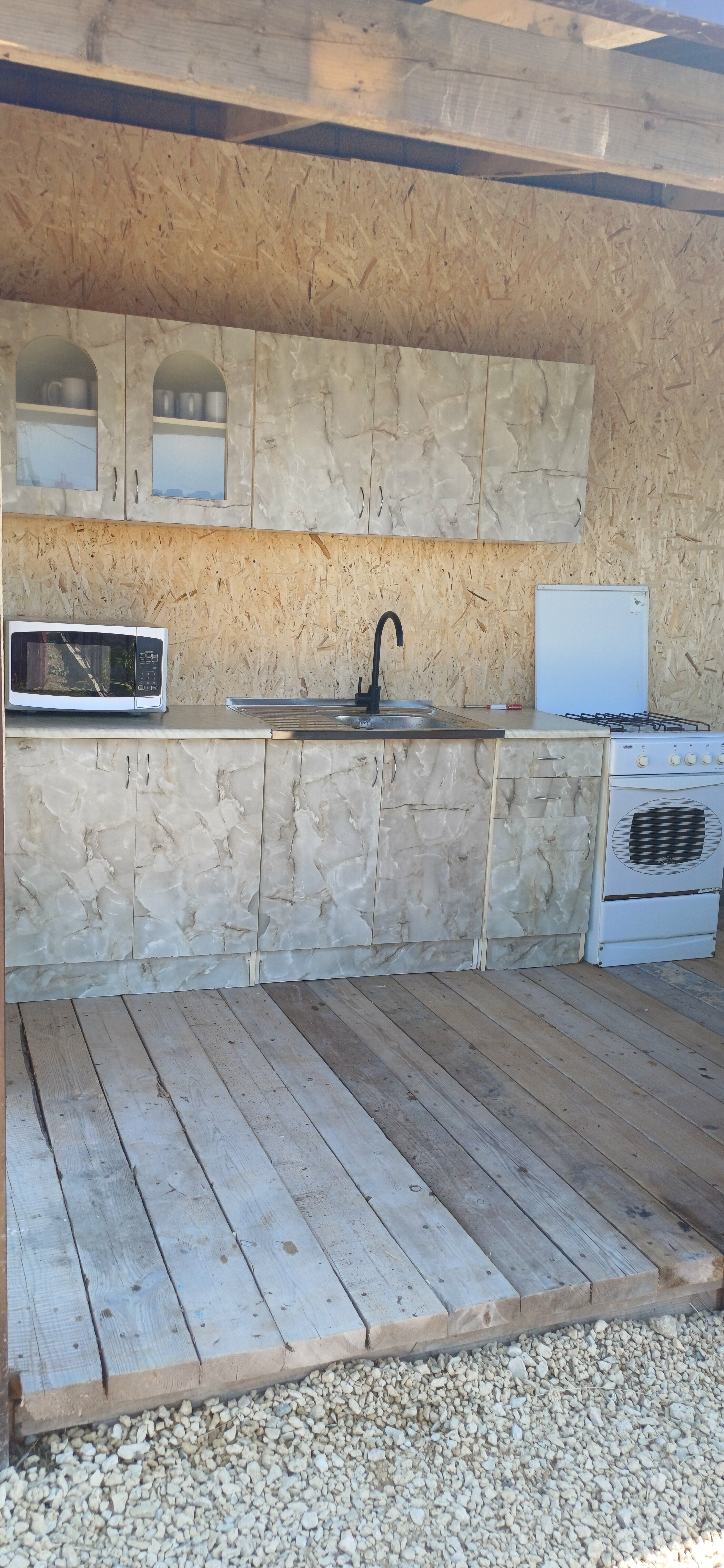 Улучшенный трехместный номер с видом на море