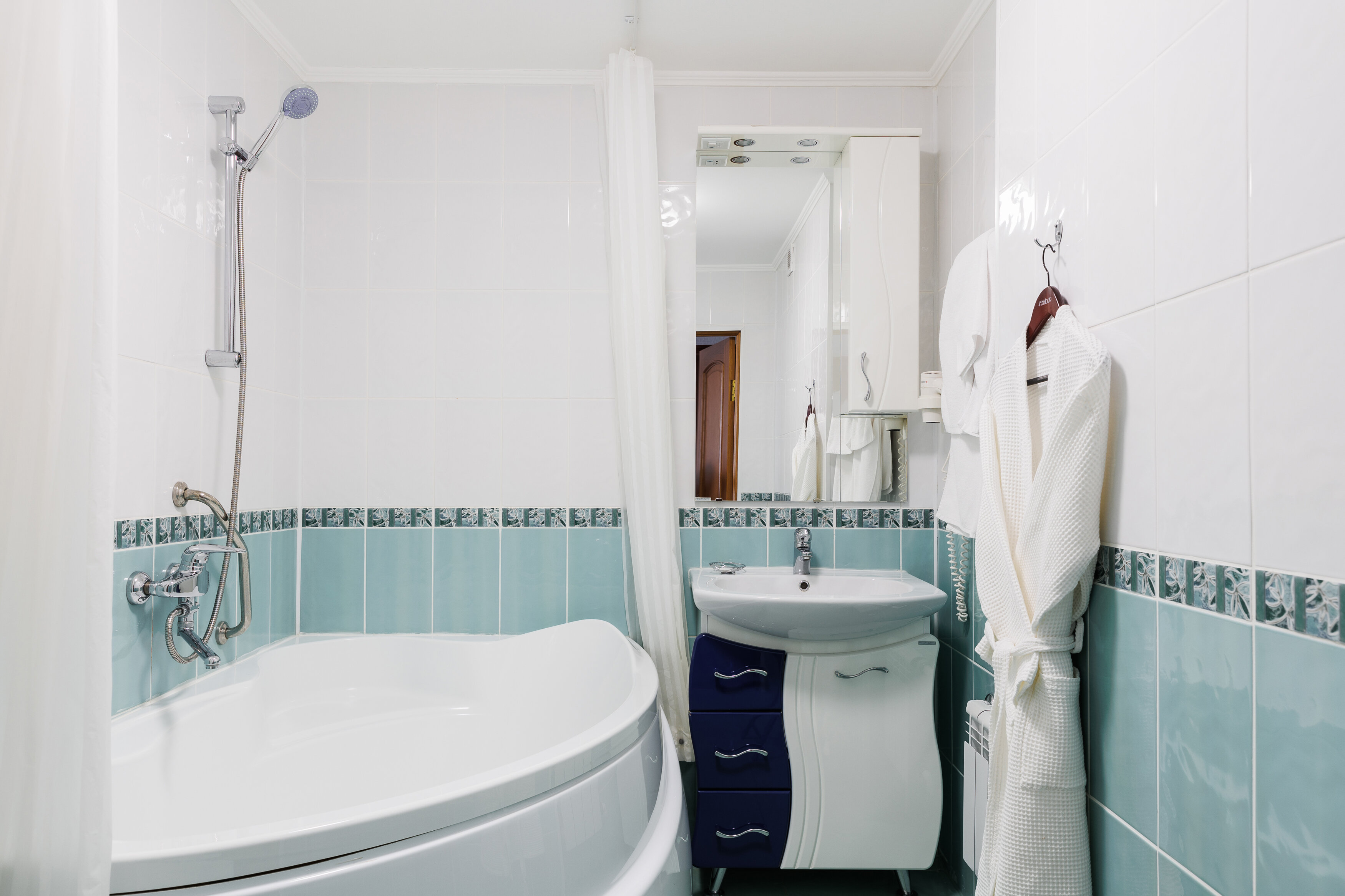 Улучшенный двухместный номер с 2 отдельными кроватями