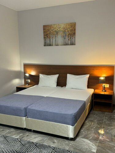 Четырехместный номер с душем