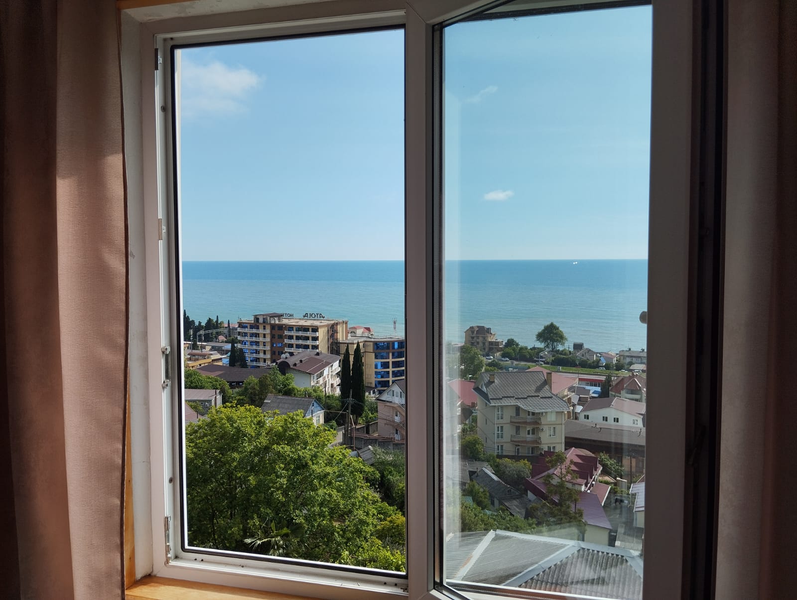 Двухместный номер эконом-класса с 2 отдельными кроватями