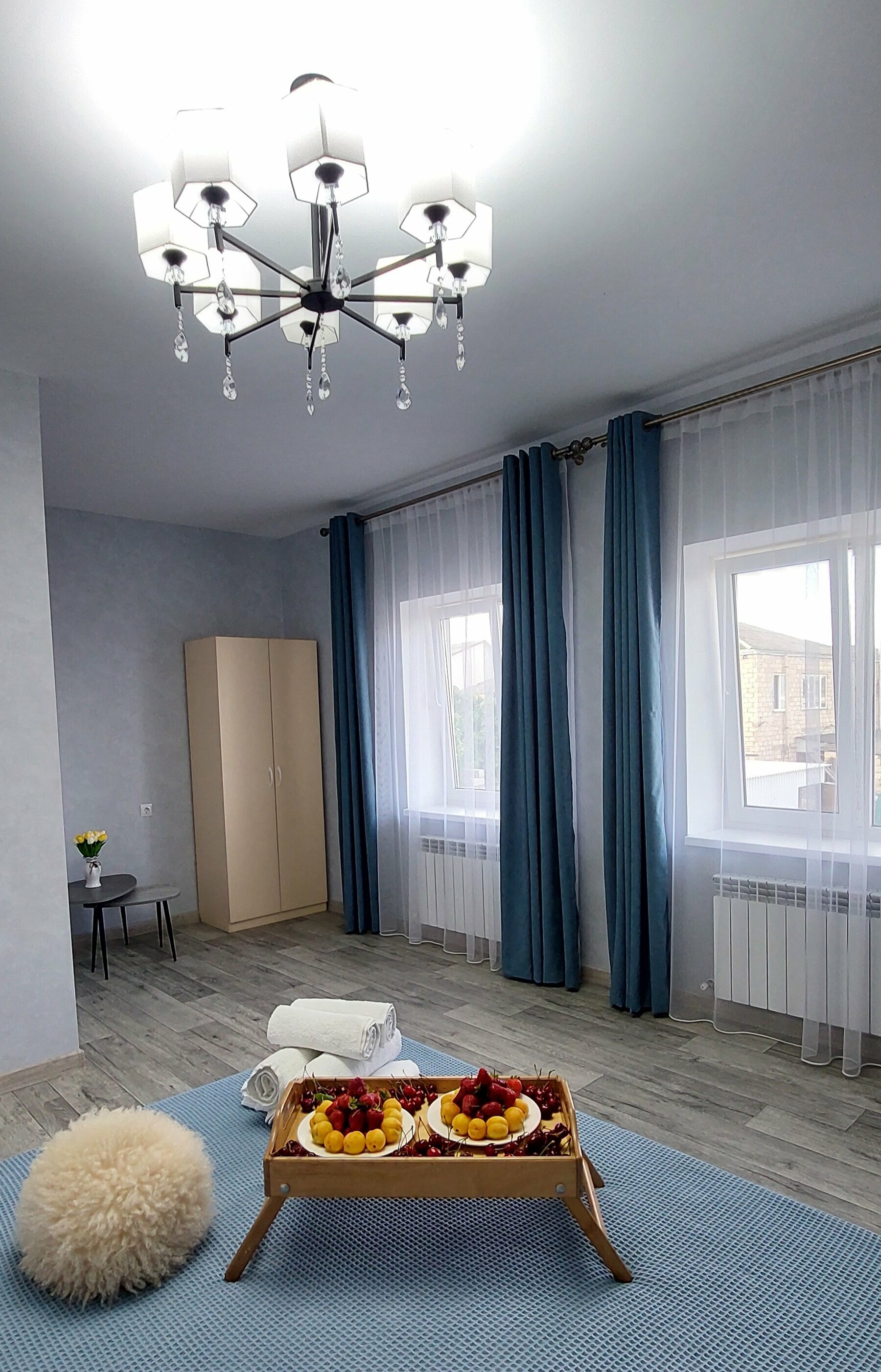 Трехместный номер с собственной ванной комнатой