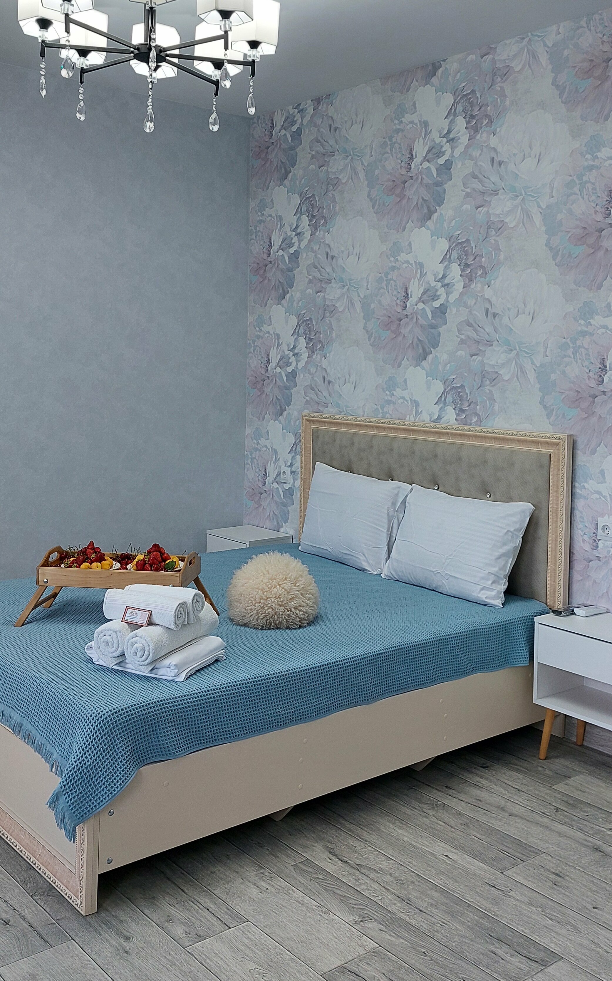 Трехместный номер с собственной ванной комнатой