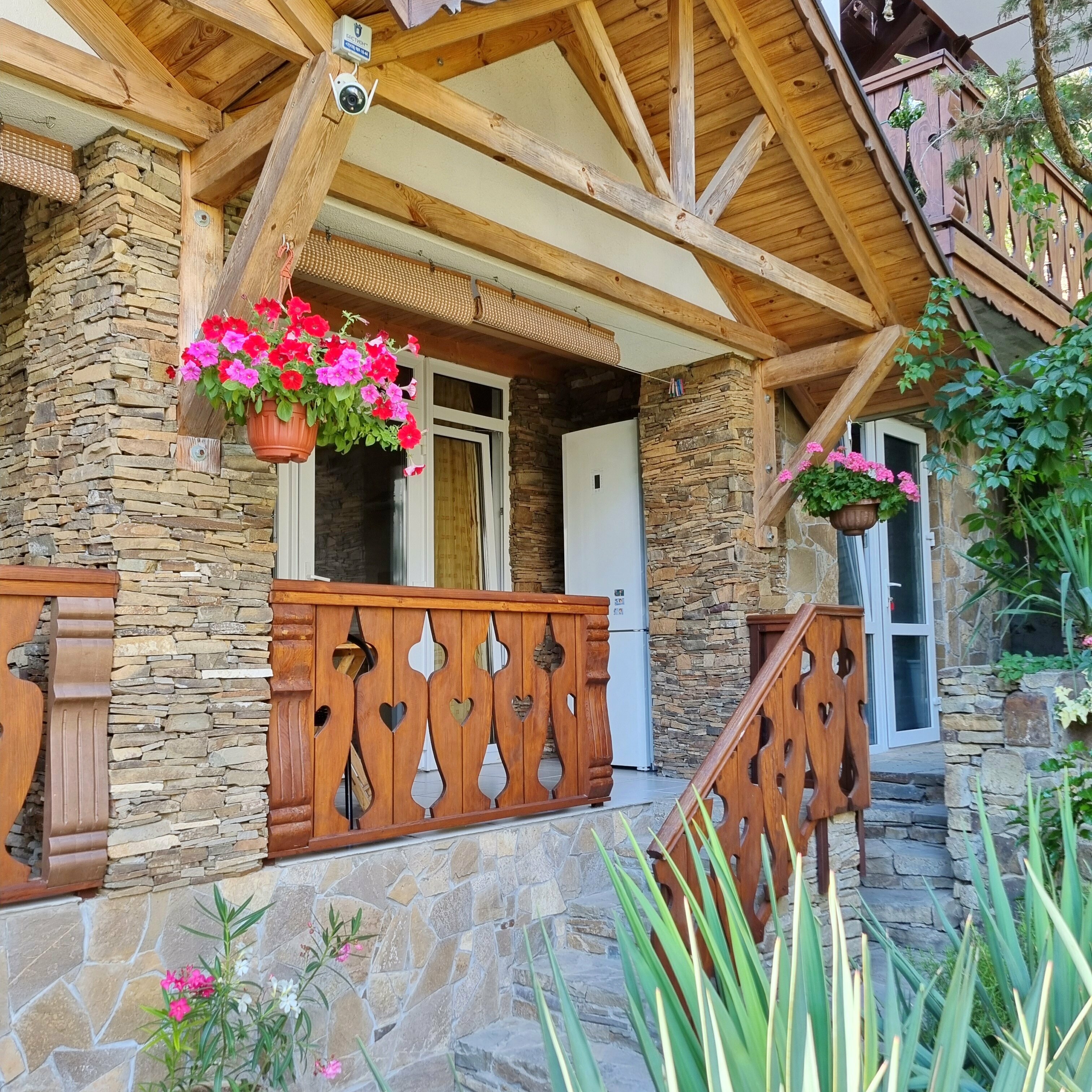 Номер-студия с видом на сад