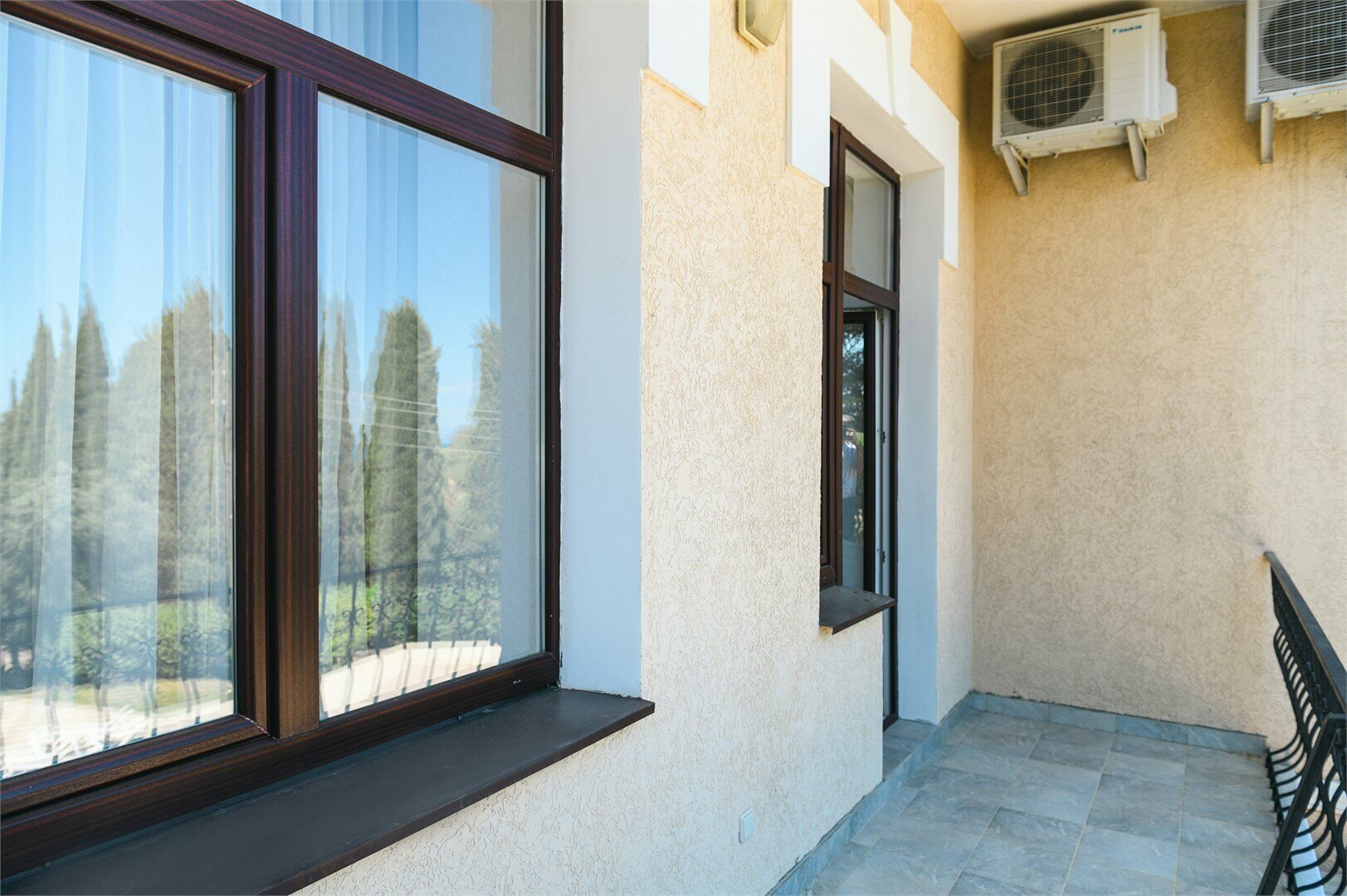 17 Полулюкс , вид на море, балкон 1 этаж