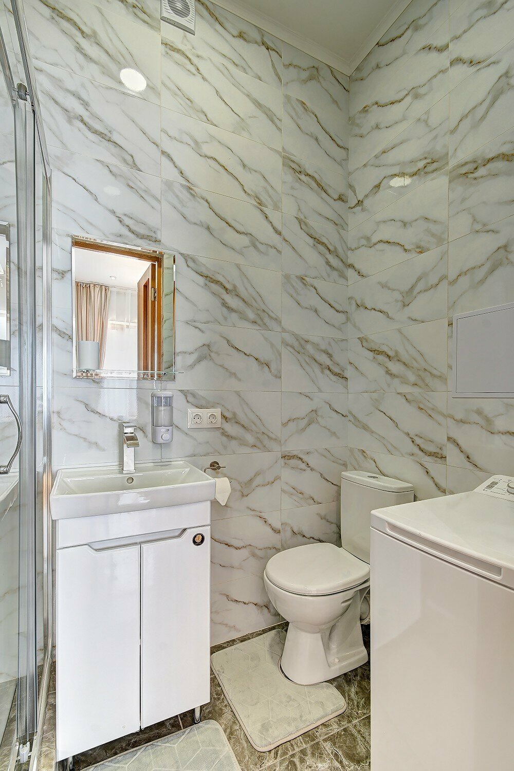 Апартаменты с балконом