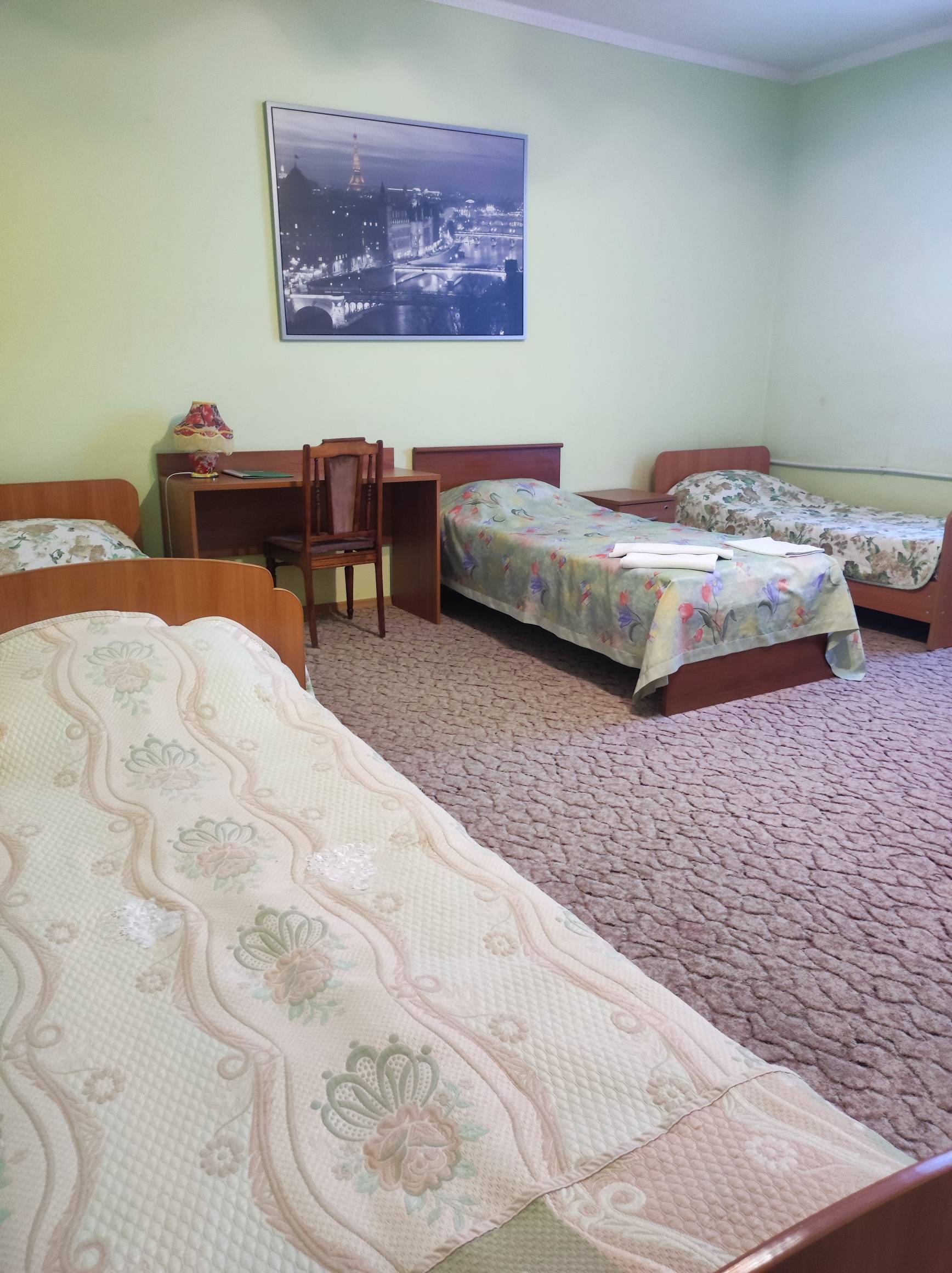 Стандартный четырехместный номер