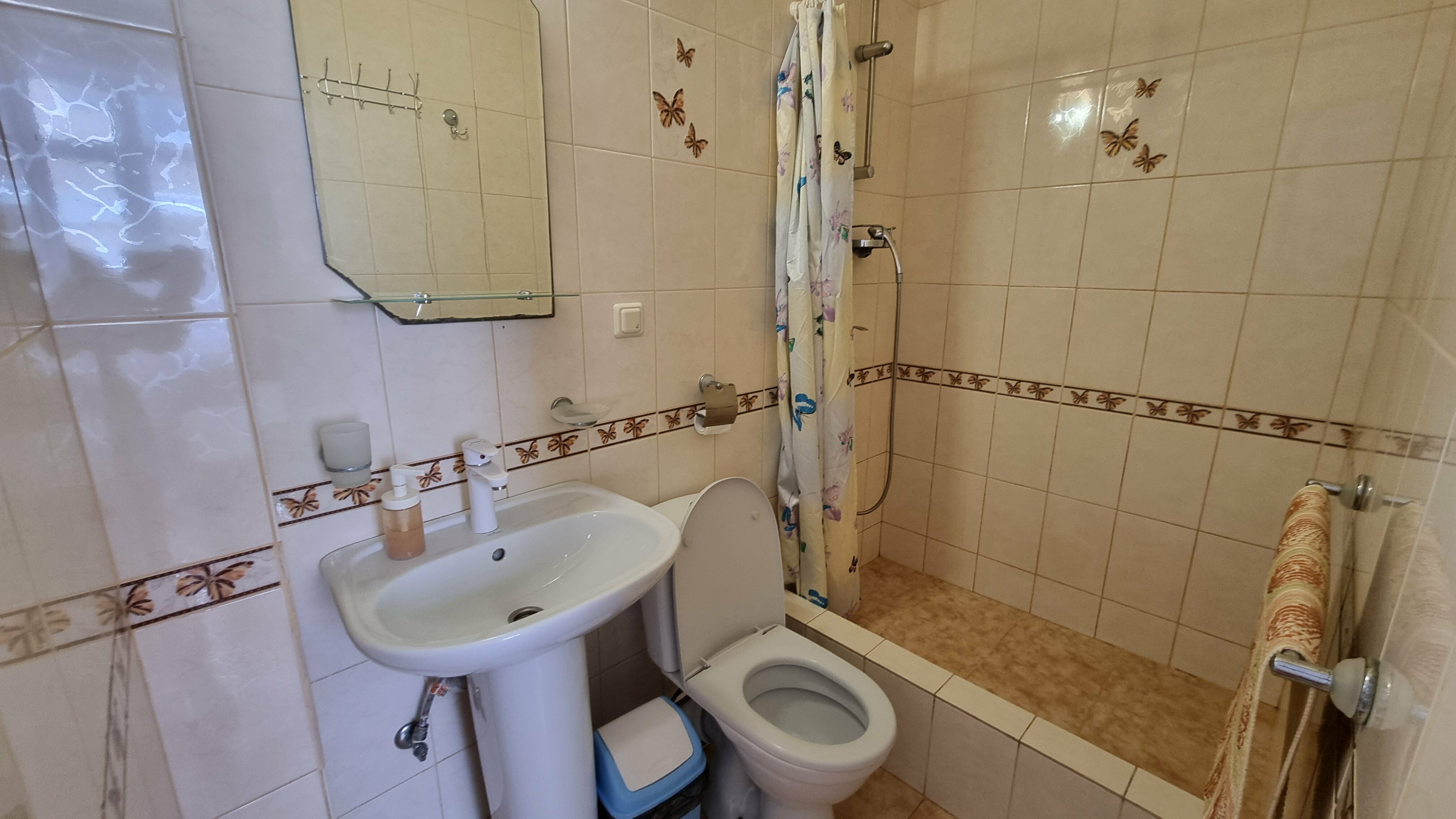 Трехместный номер с балконом