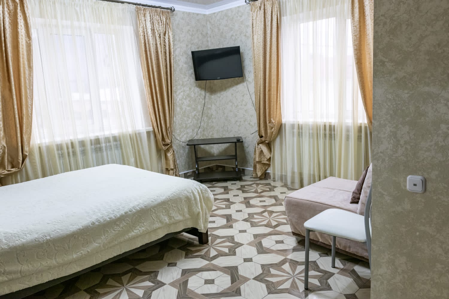 Двухместный номер с 1 кроватью и видом на горы