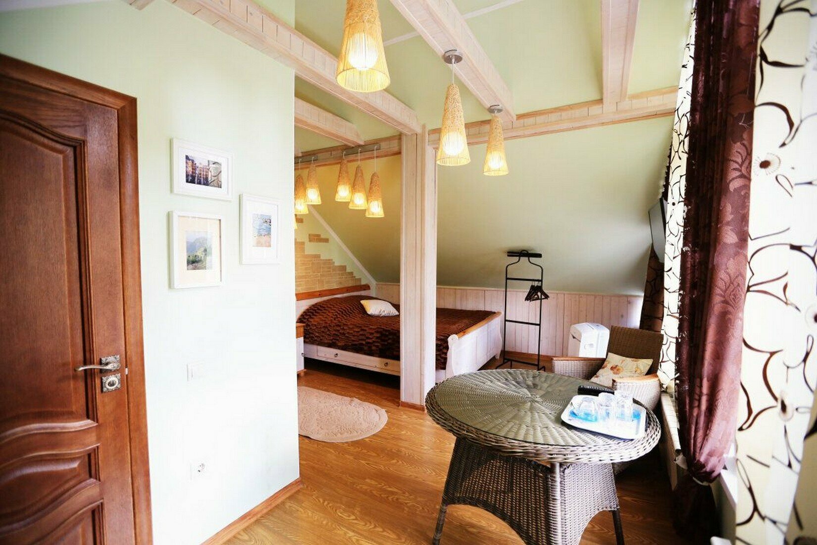 Люкс с кроватью размера «queen-size»