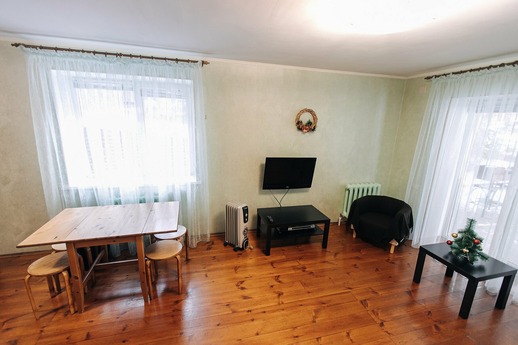 Дом с видом на озеро