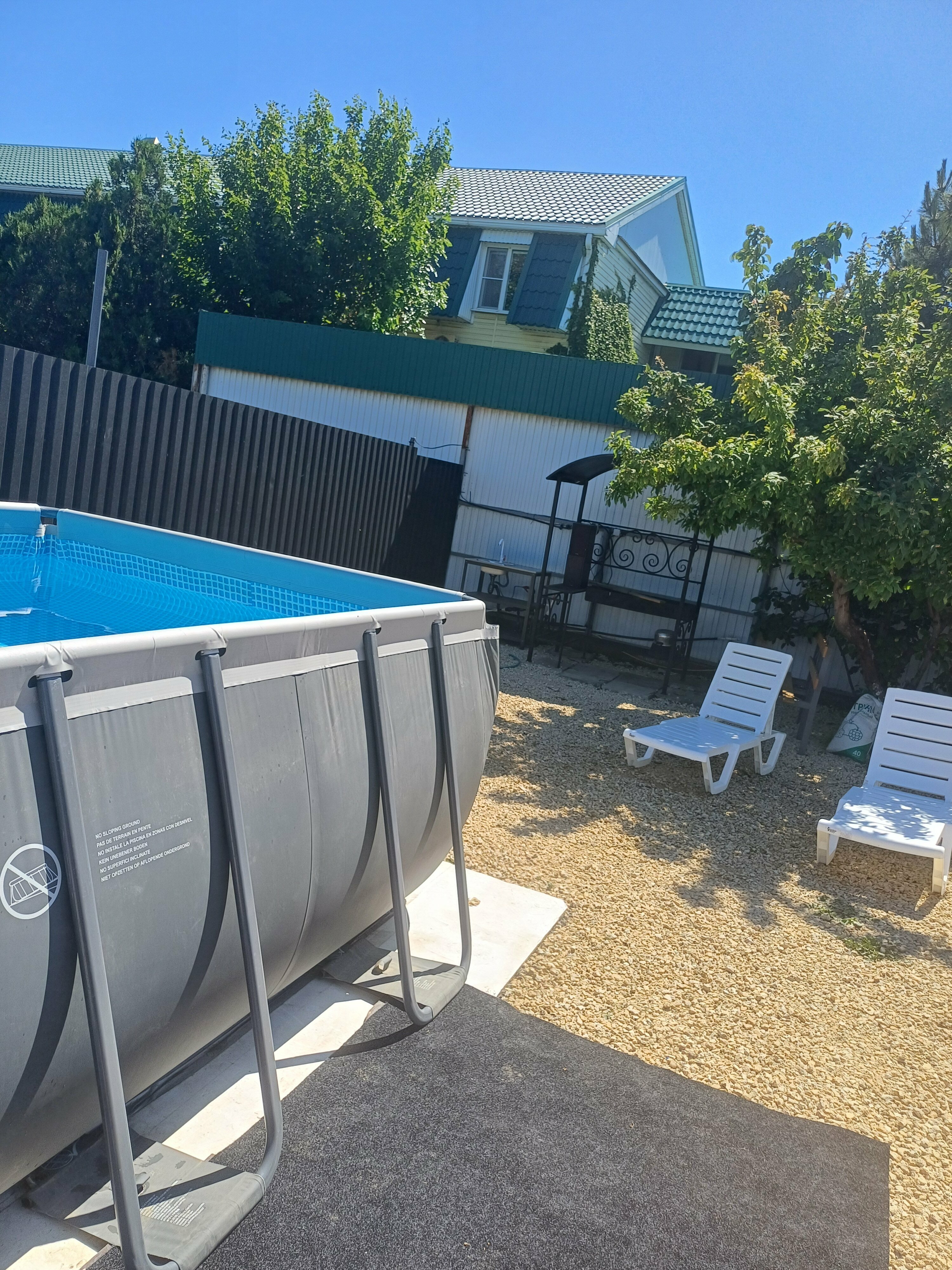 Четырехместный номер с душем