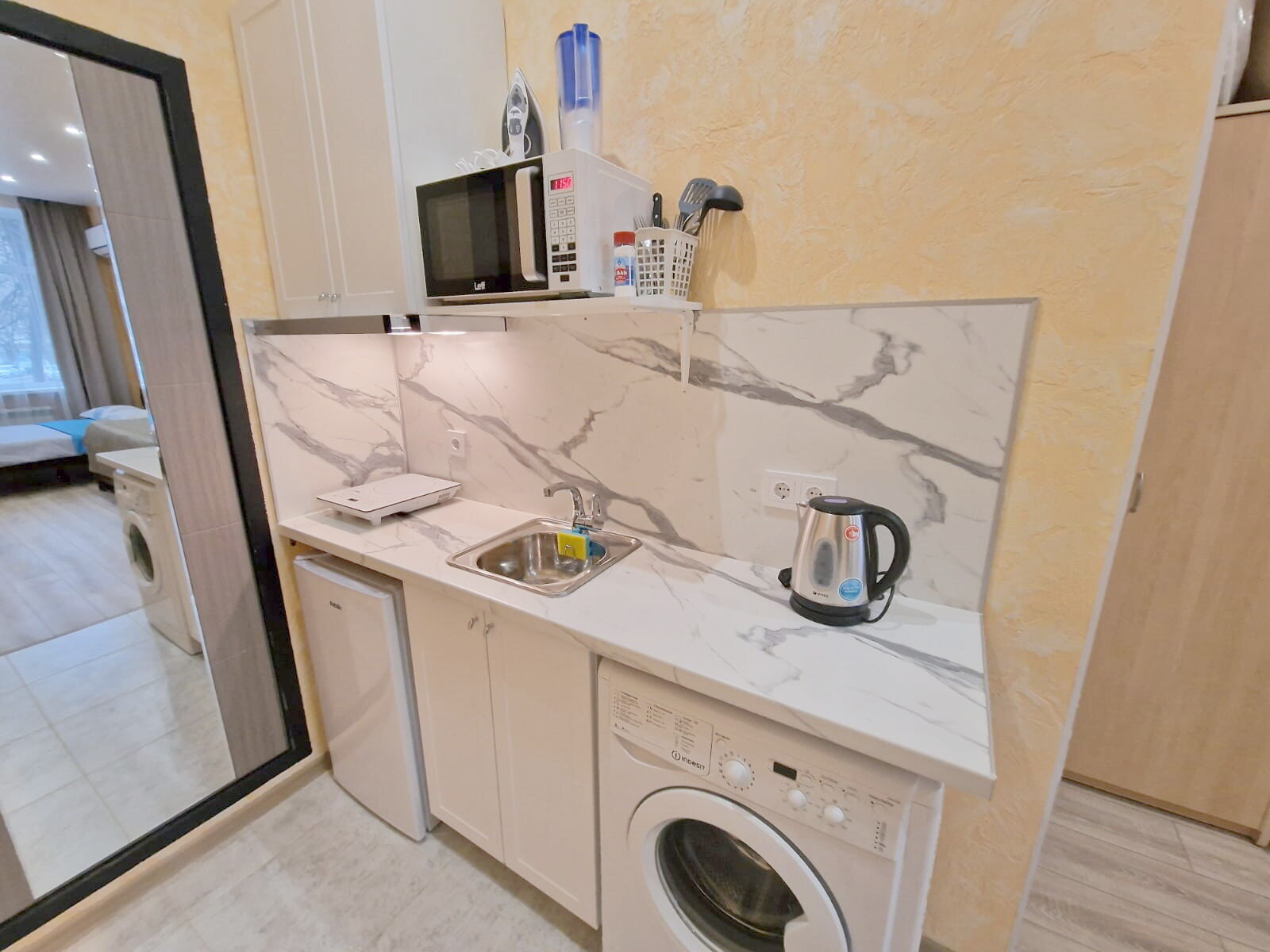 Четырехместный номер с ванной комнатой