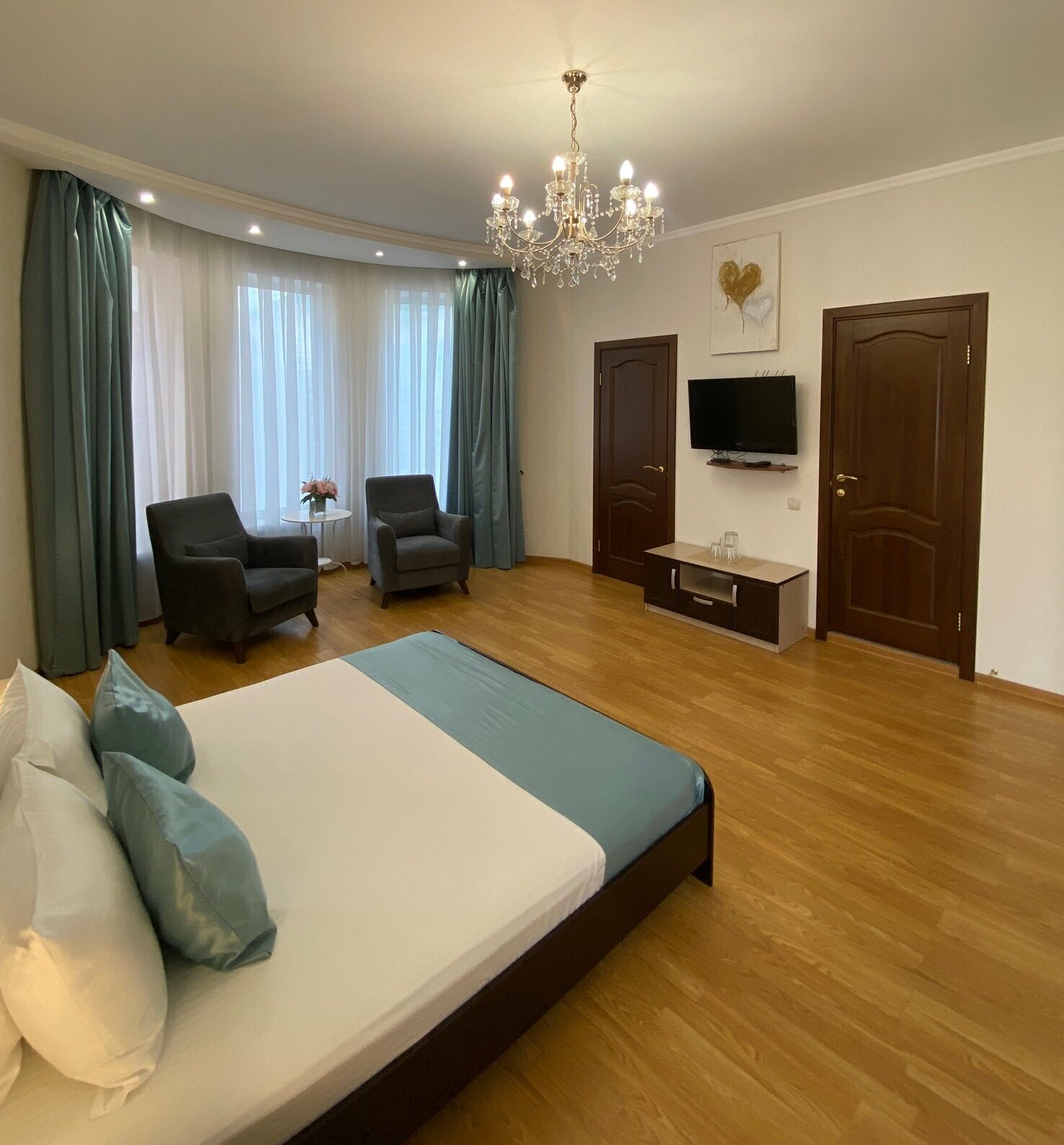 Улучшенный четырехместный номер