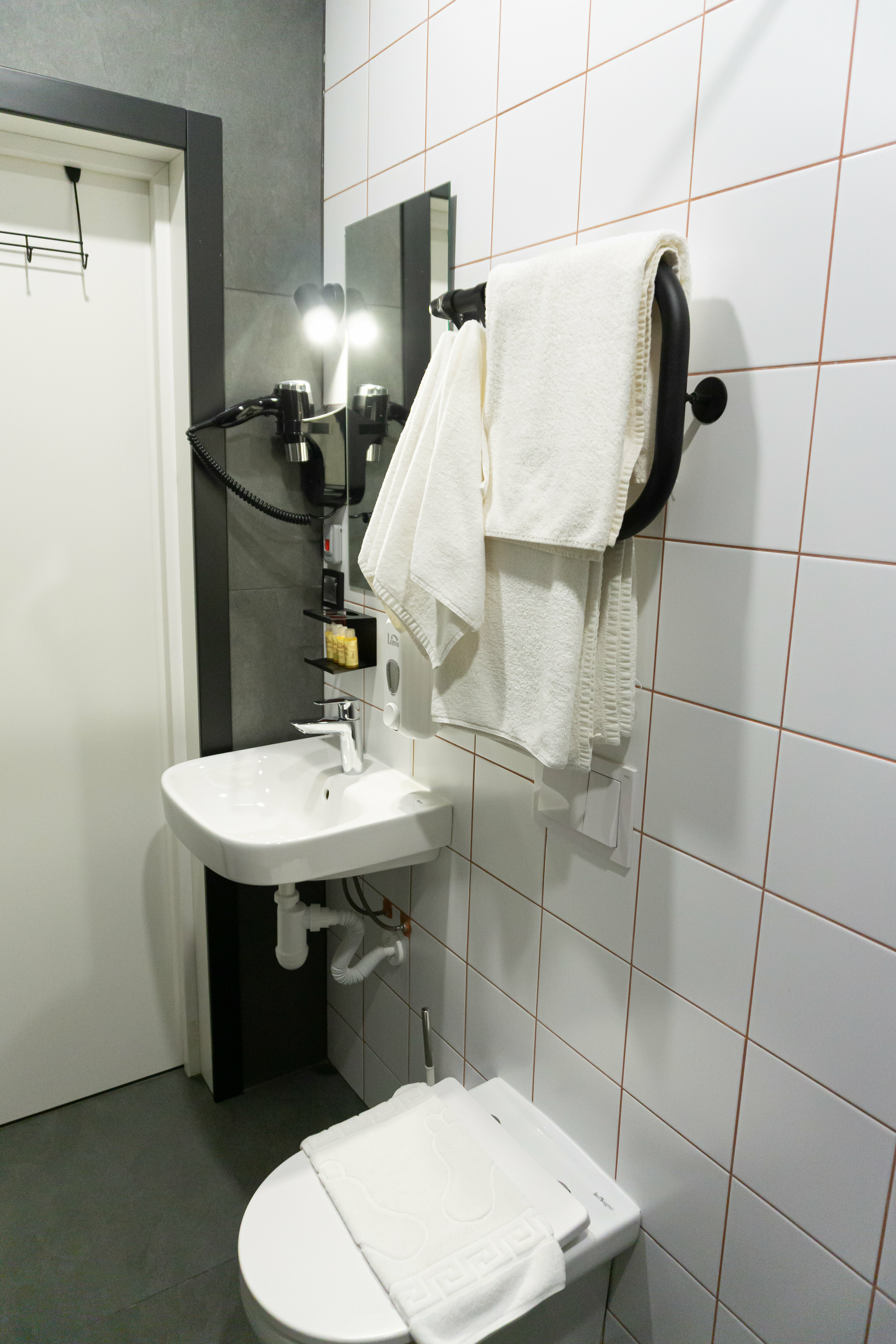 Улучшенный номер с кроватью размера «king-size» или 2 отдельными кроватями