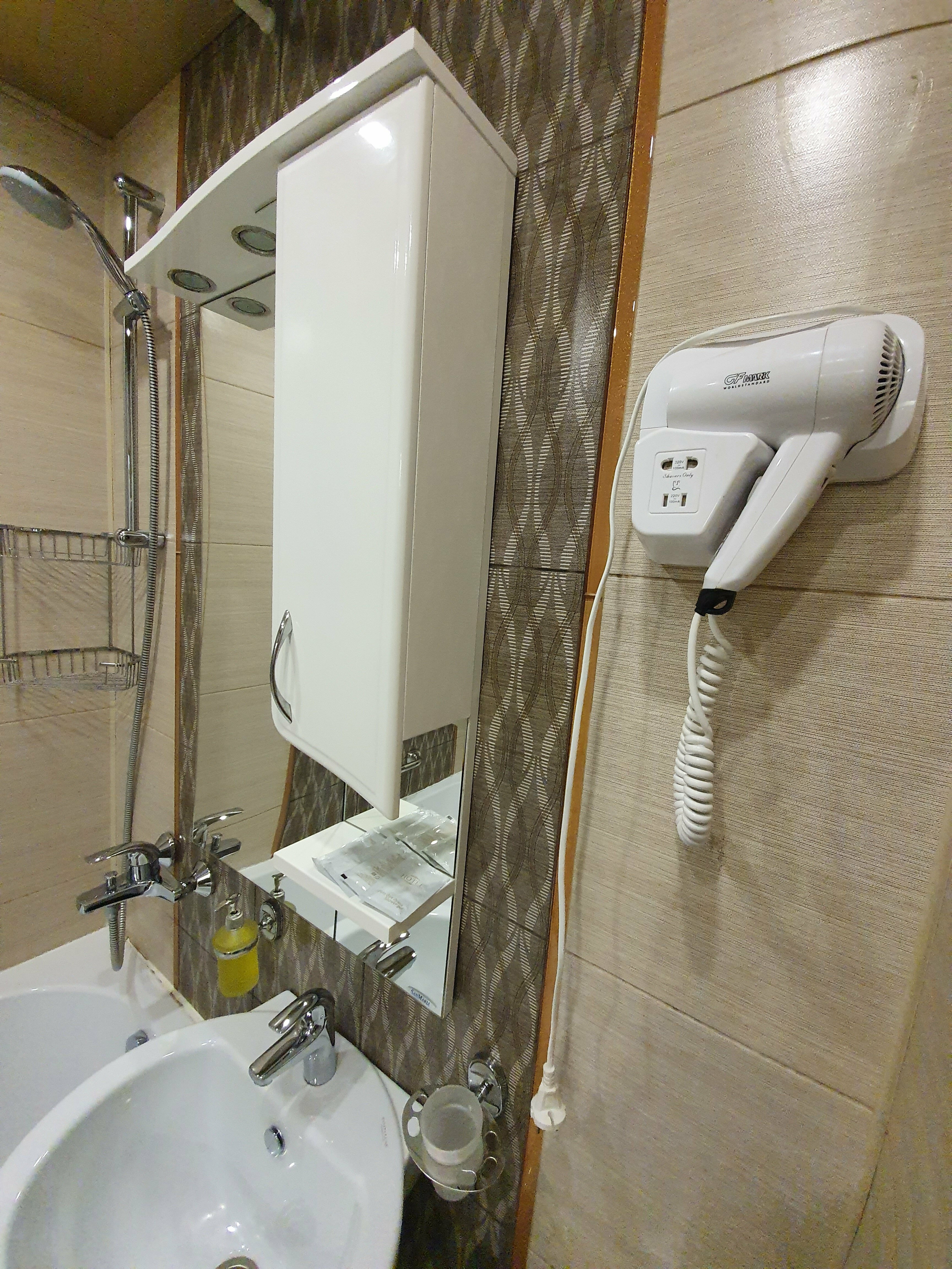 Люкс с кроватью размера «king-size» и балконом