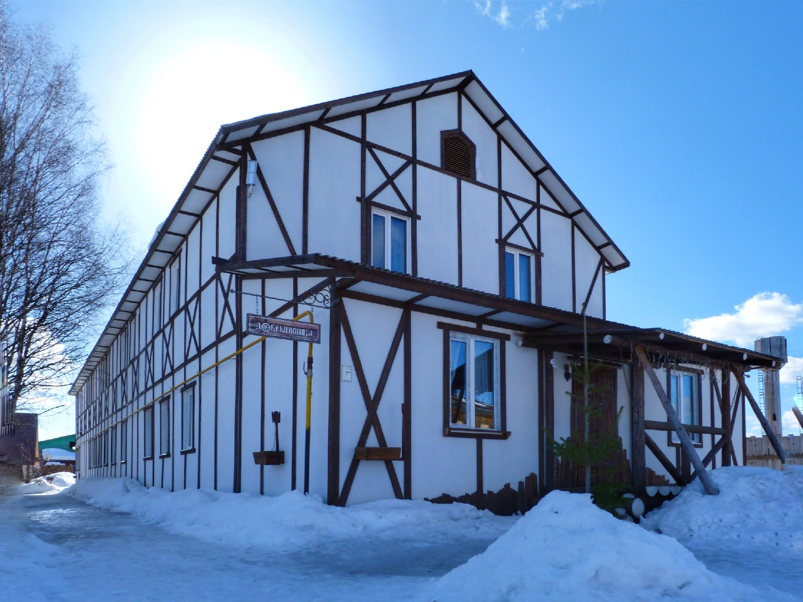 Семейный номер с общей ванной комнатой