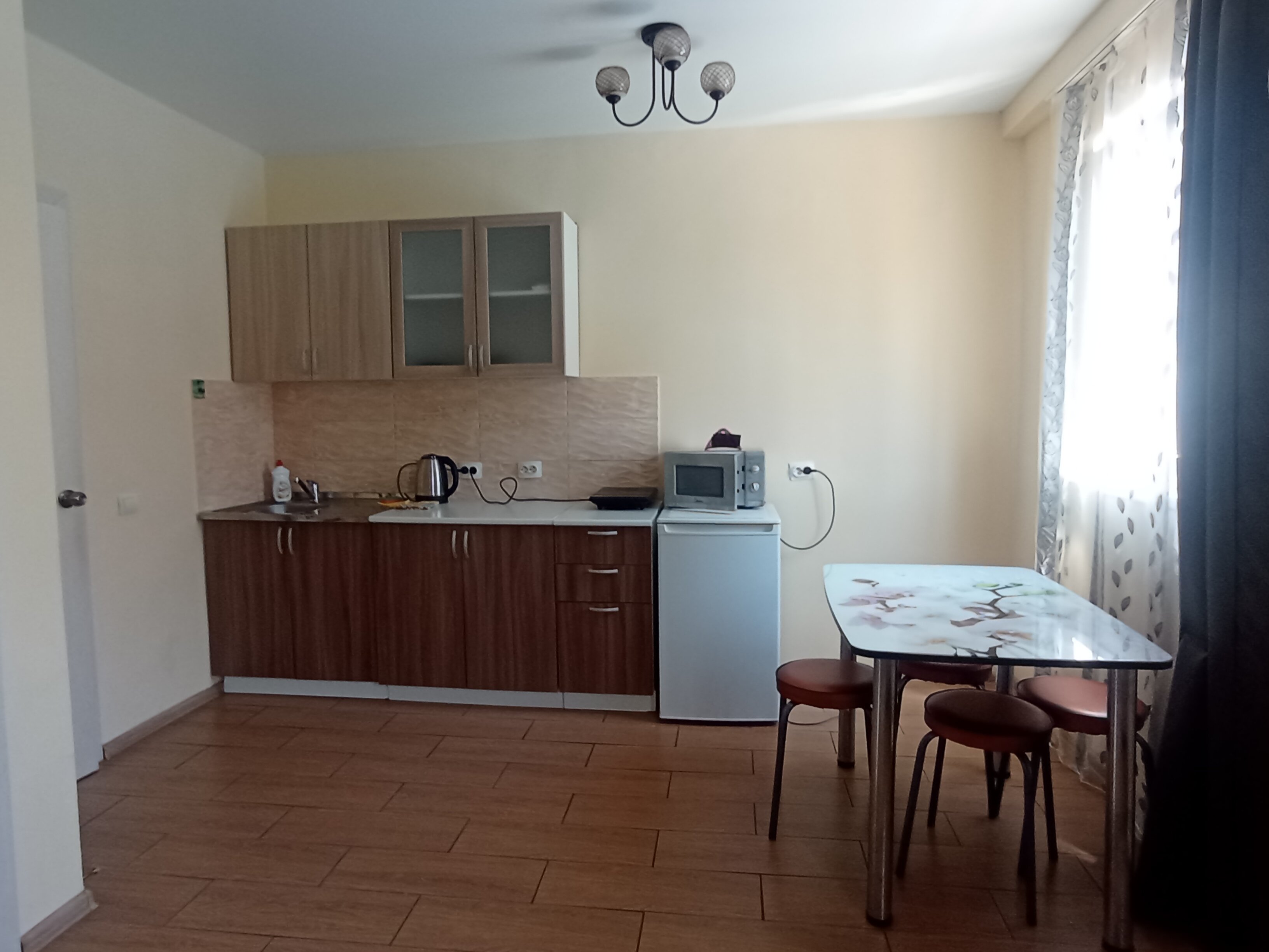 Четырехместный номер с ванной комнатой