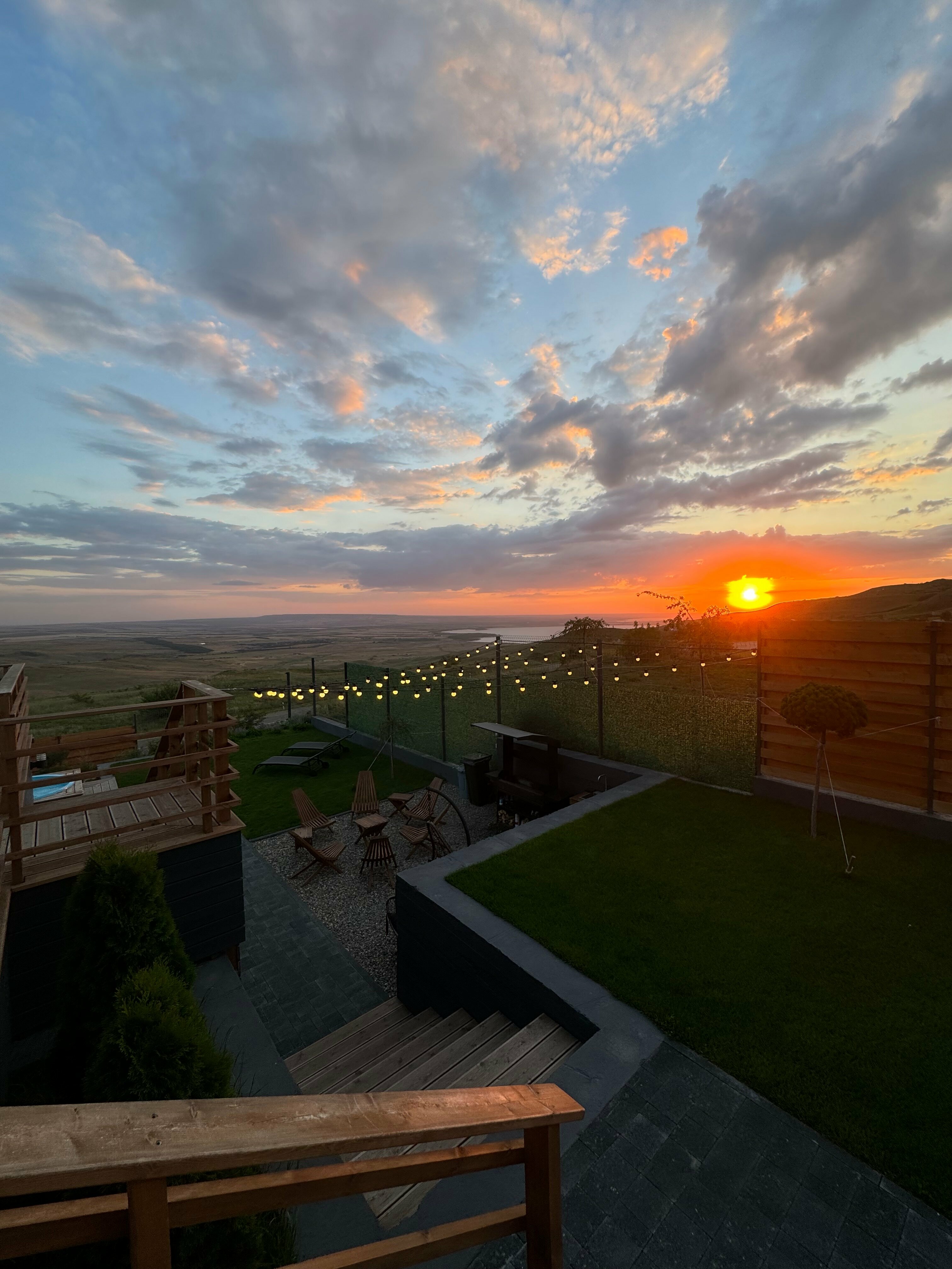 Дом с видом на озеро