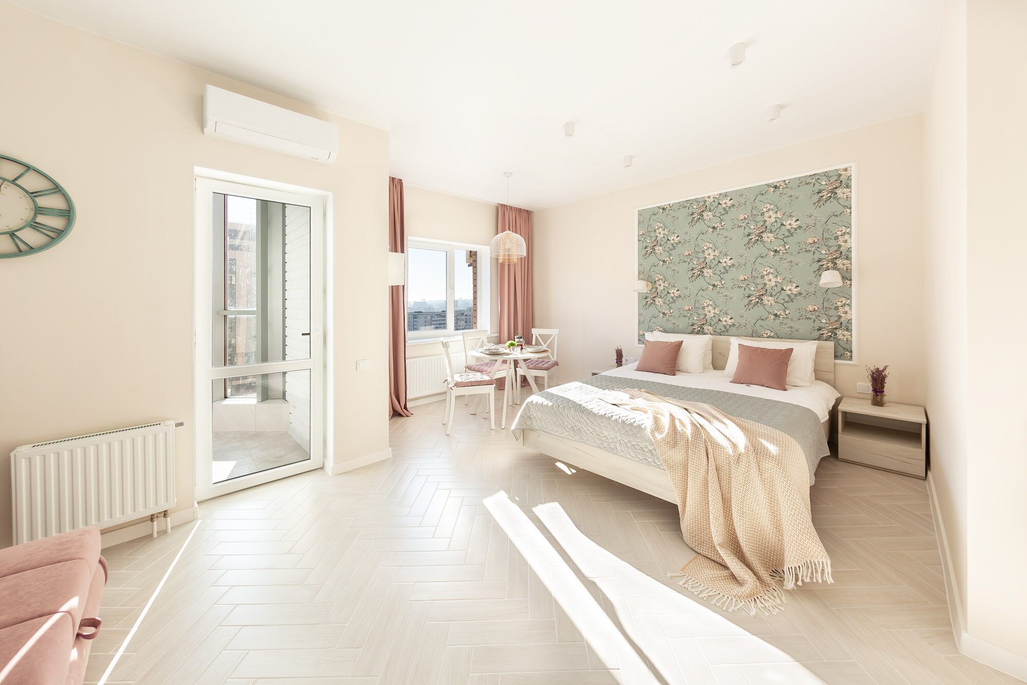 Апартаменты-студия с видом на море