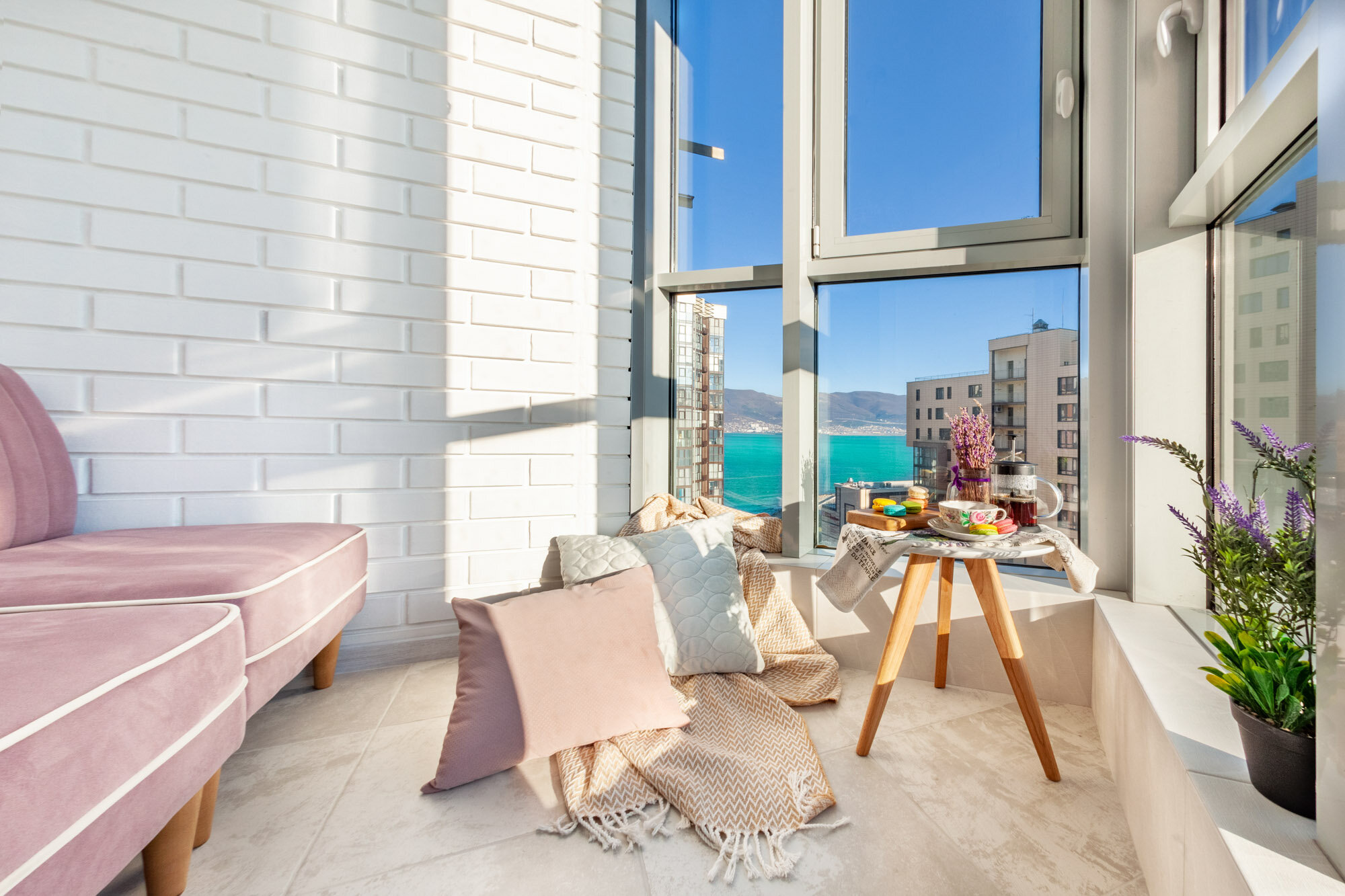 Апартаменты-студия с видом на море