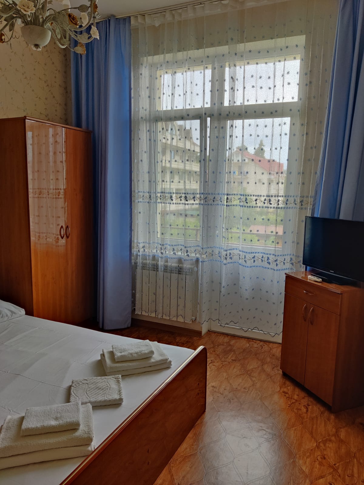 3х-местная с балконом и собственной ванной комнатой